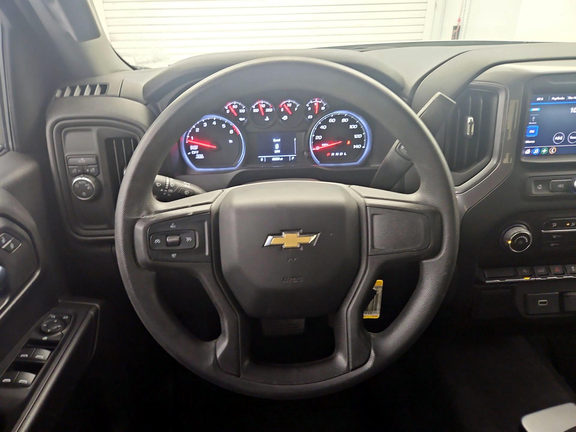 Thumbnail: 2020 Chevrolet Silverado 1500 - 10