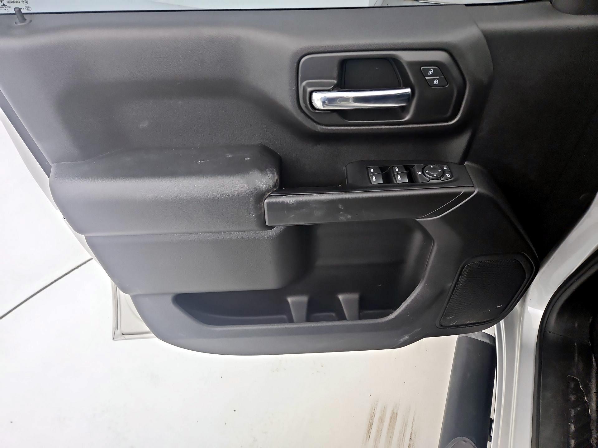 Thumbnail: 2020 Chevrolet Silverado 1500 - 12