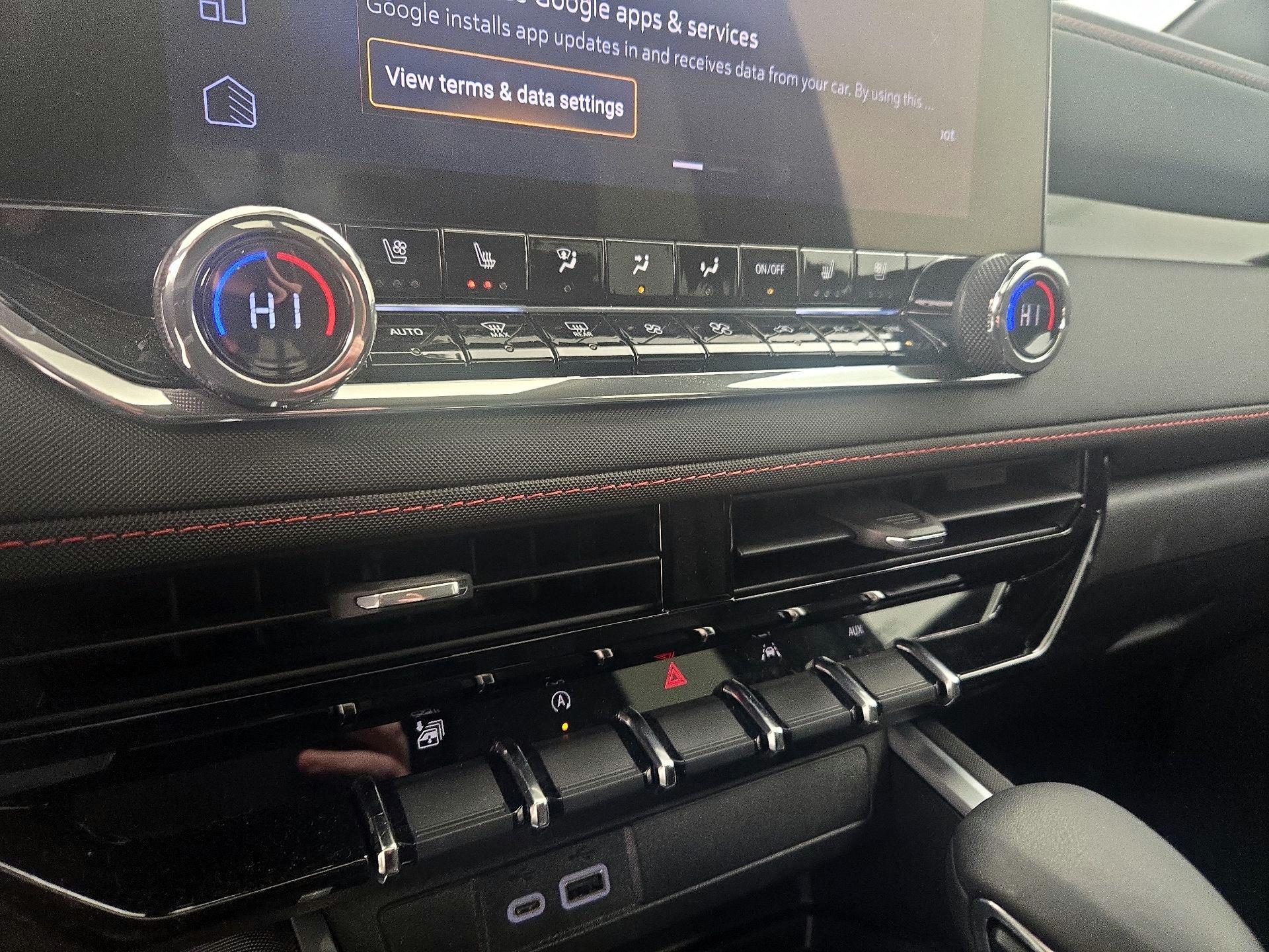 Thumbnail: 2025 Chevrolet Colorado - 17