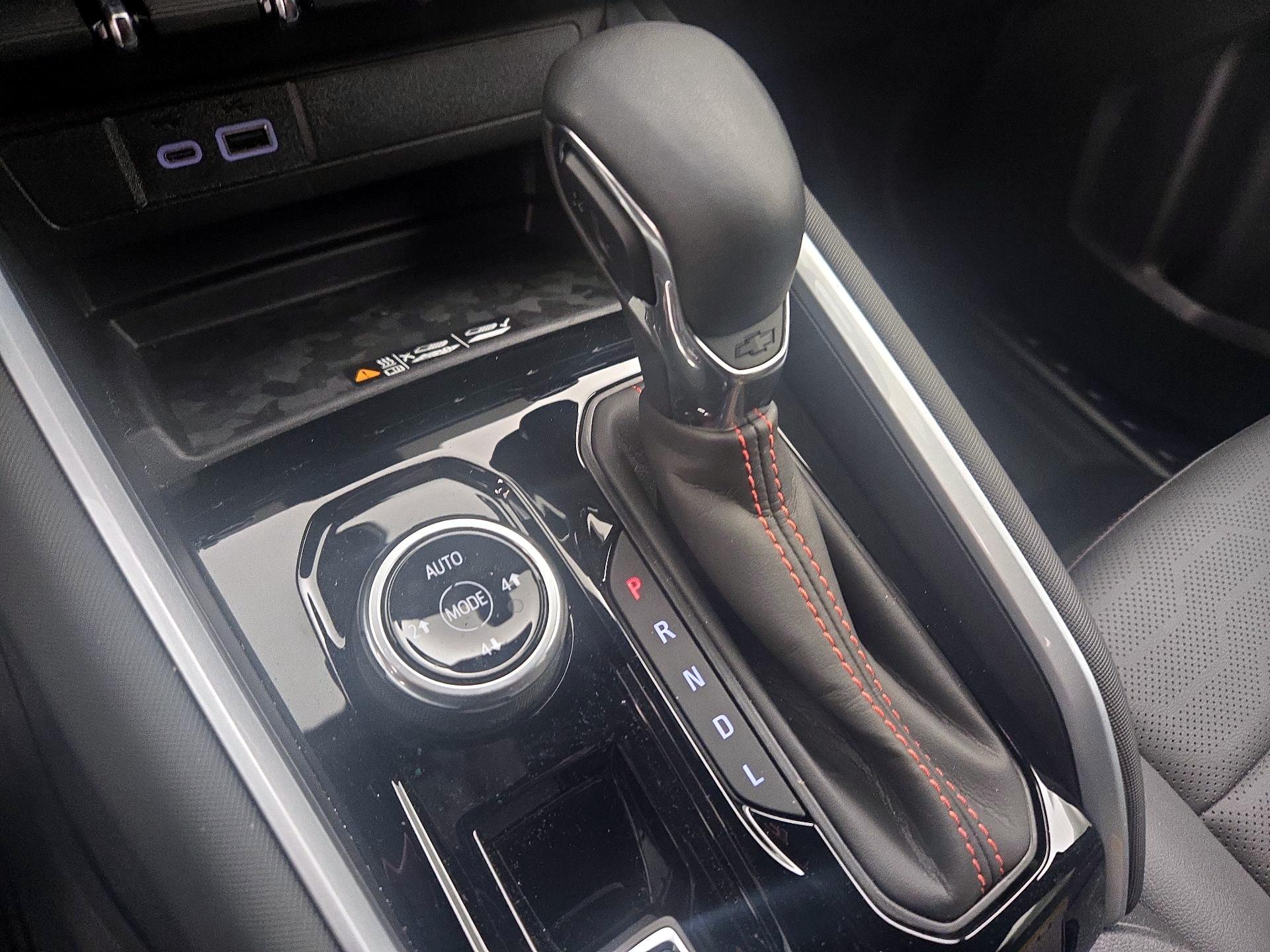 Thumbnail: 2025 Chevrolet Colorado - 18