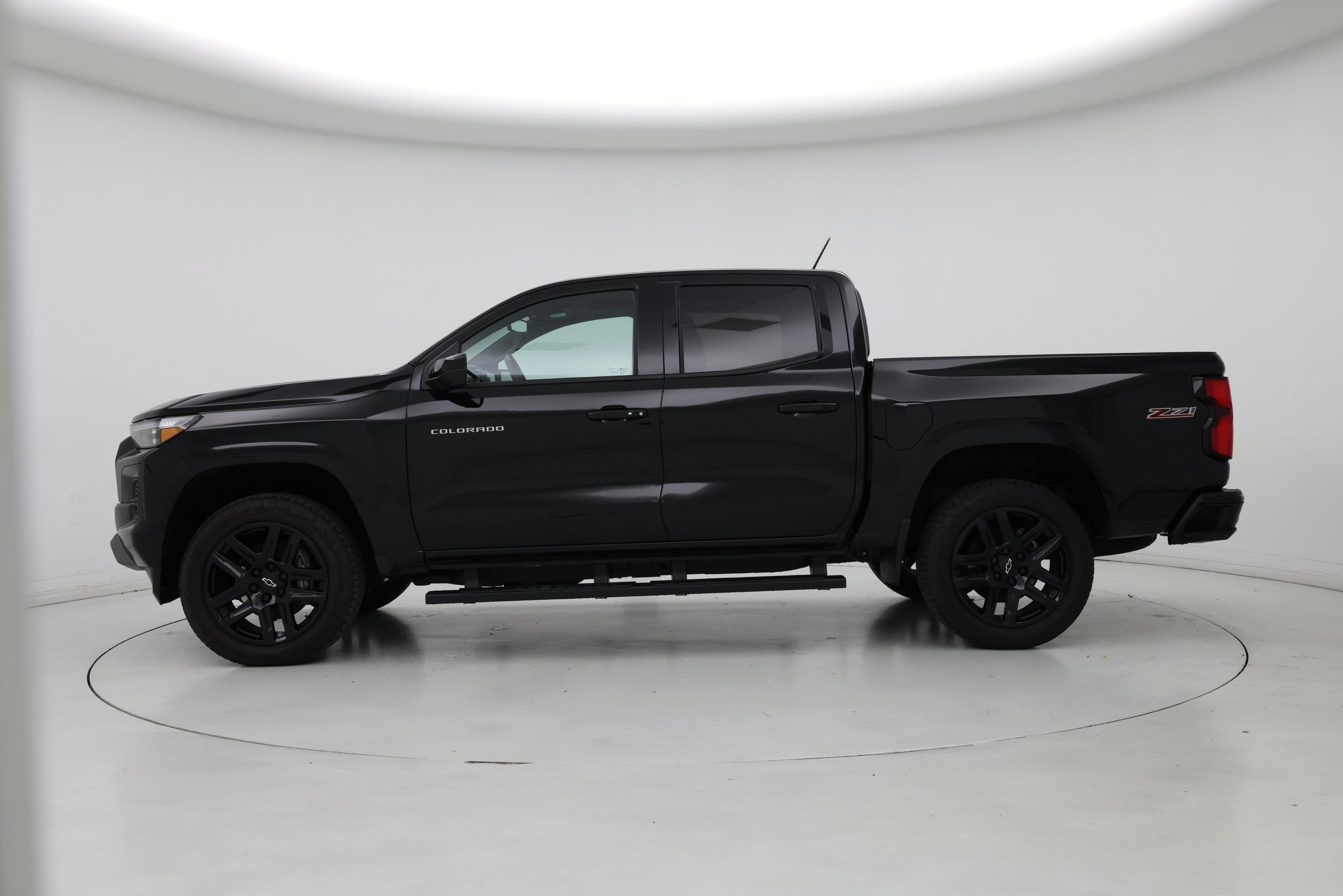 Thumbnail: 2025 Chevrolet Colorado - 3