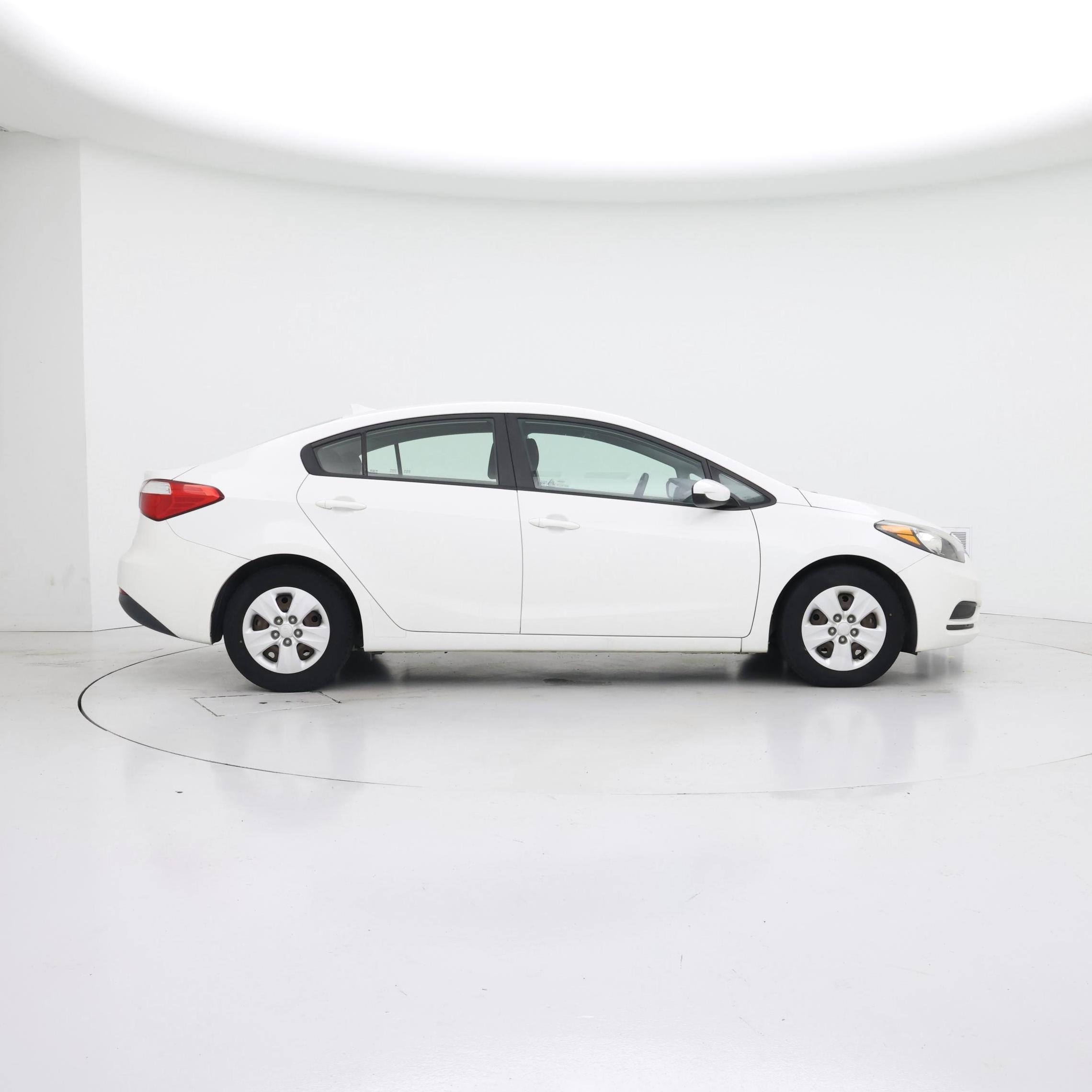 Thumbnail: 2016 Kia Forte - 7