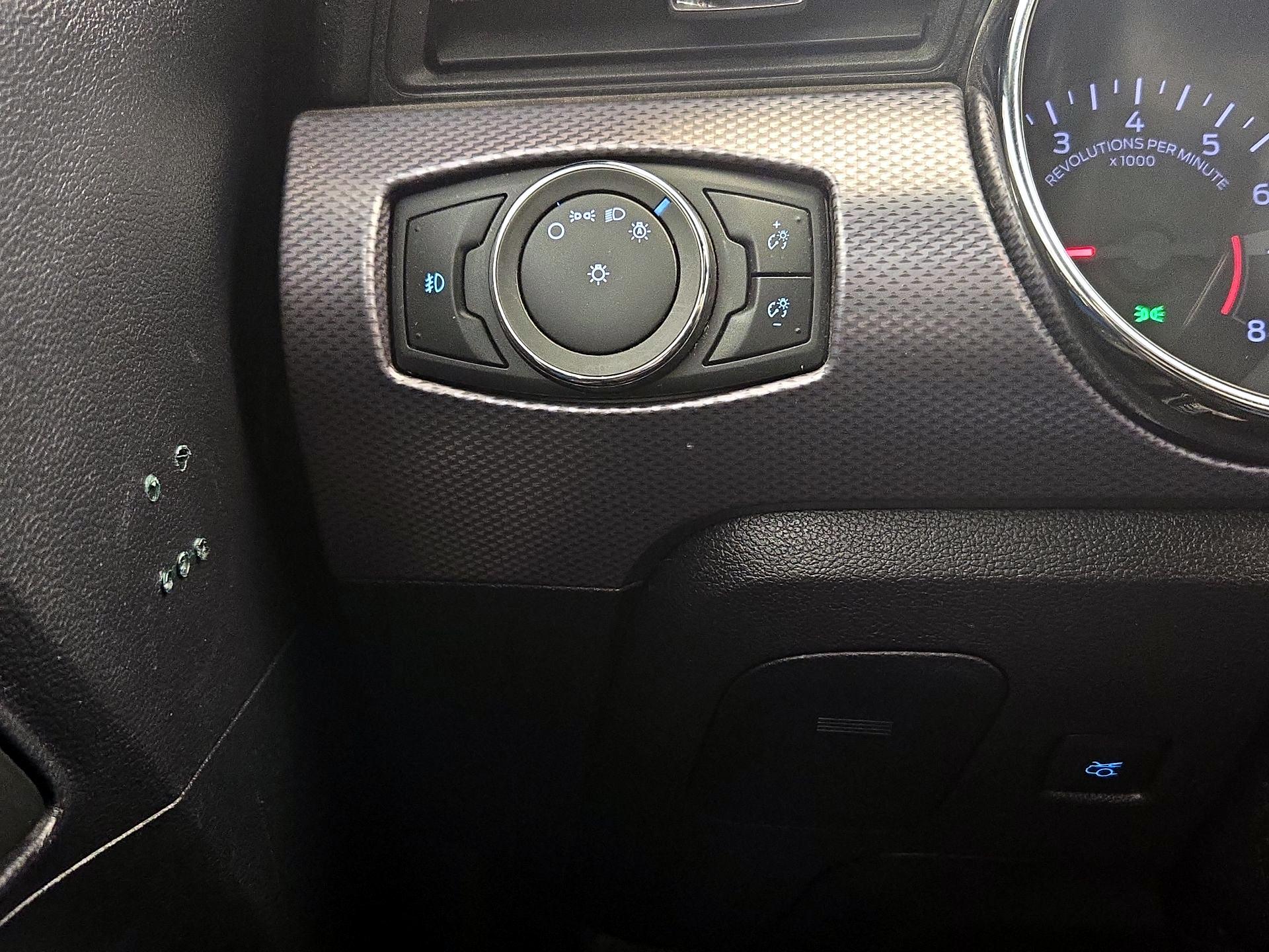 Thumbnail: 2015 Ford Mustang - 13