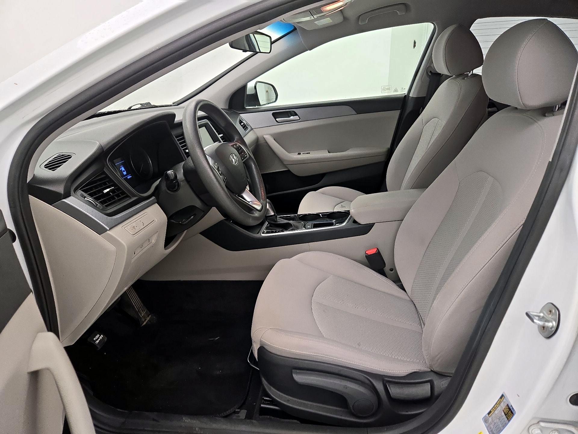 Thumbnail: 2019 Hyundai Sonata - 11