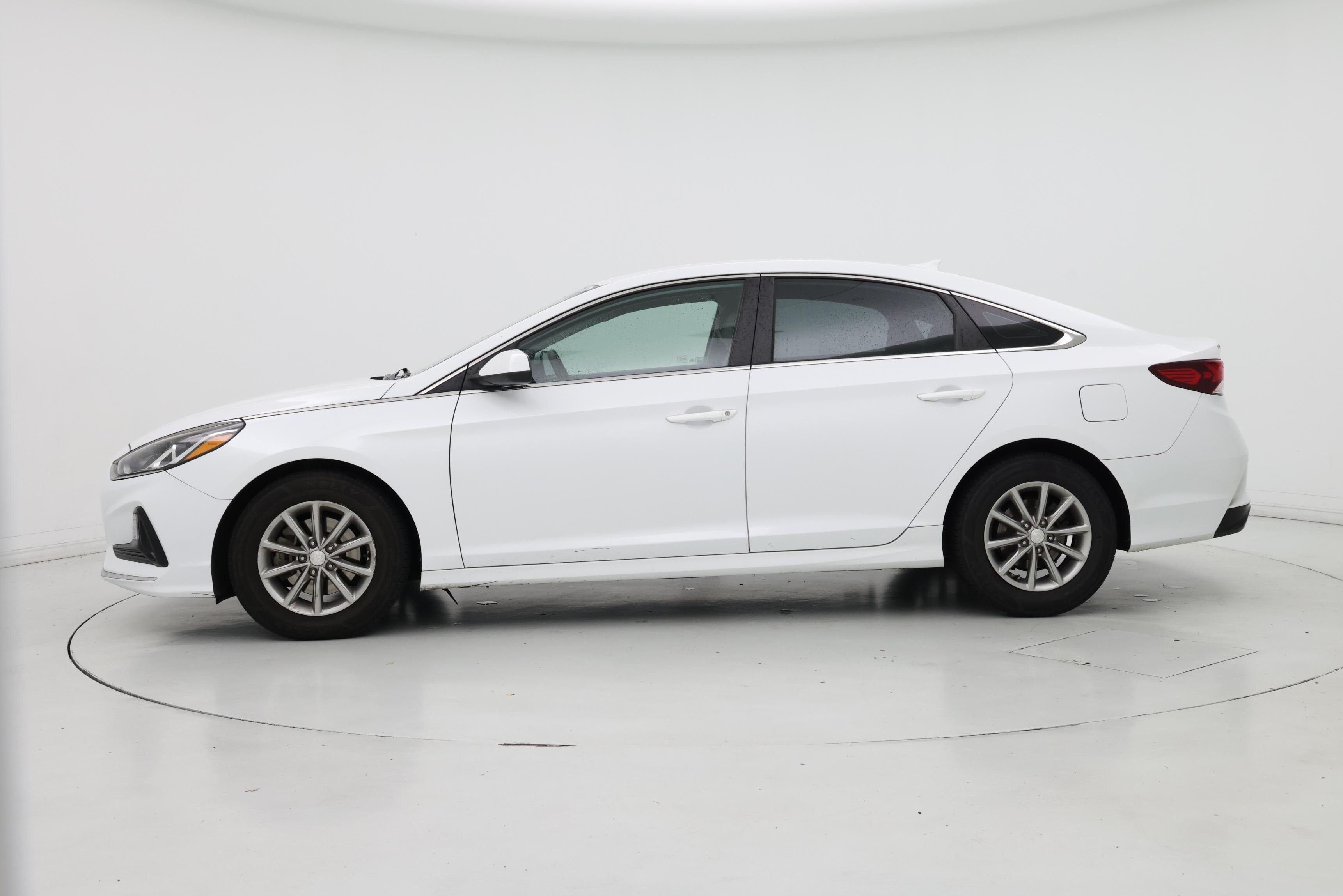 Thumbnail: 2019 Hyundai Sonata - 3