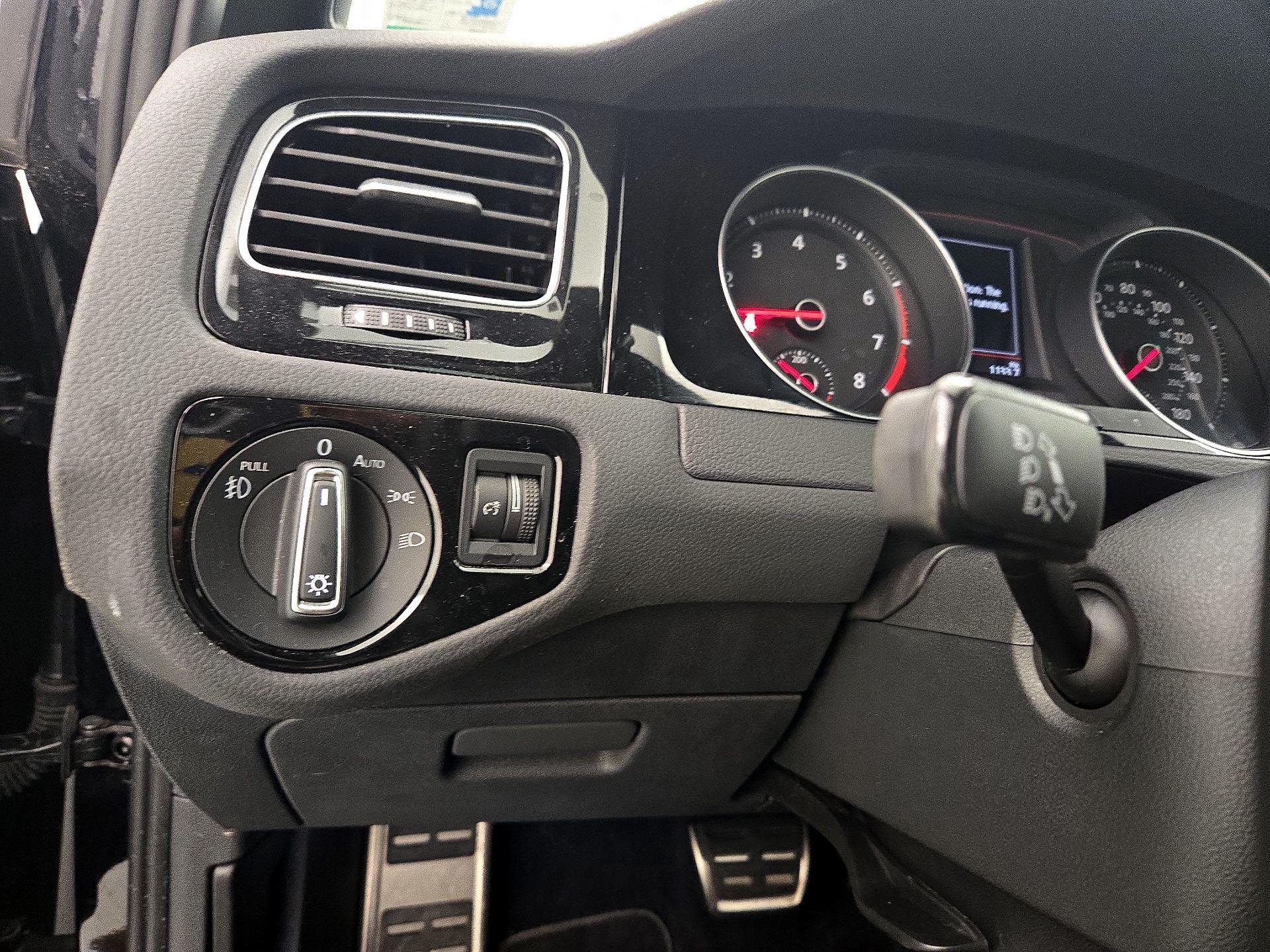 Thumbnail: 2020 Volkswagen Golf - 13