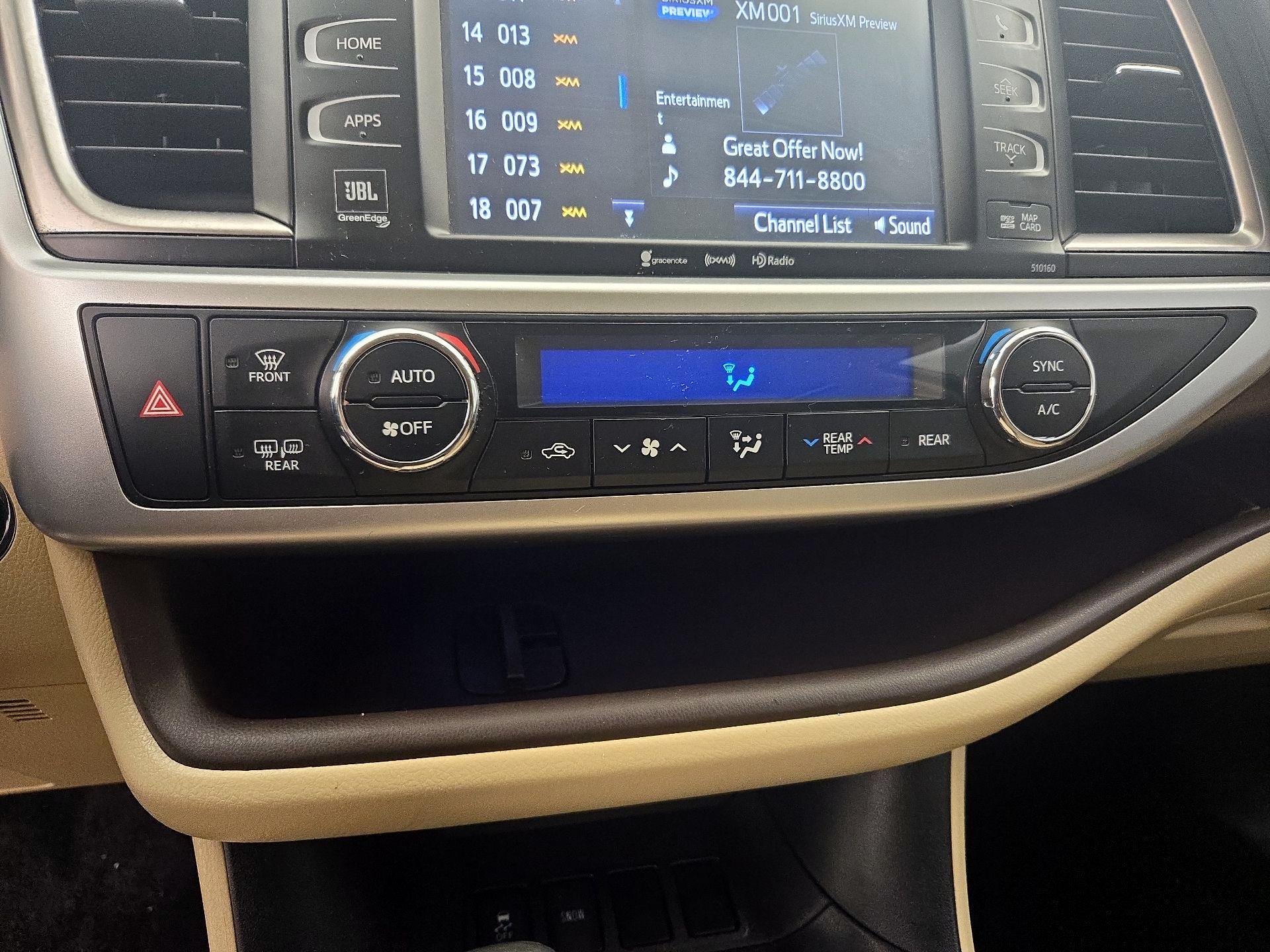 Thumbnail: 2016 Toyota Highlander - 16