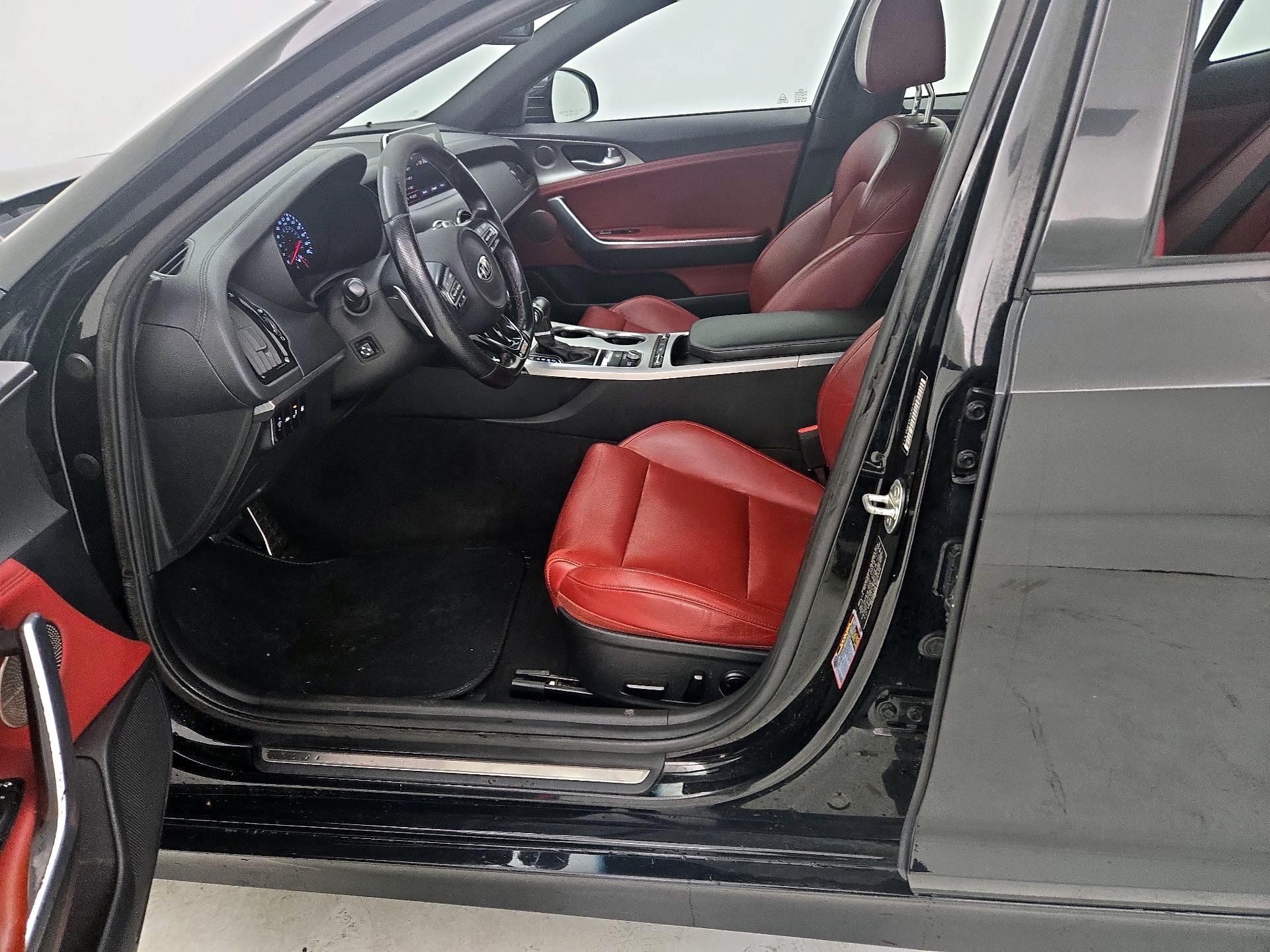 Thumbnail: 2020 Kia Stinger - 11