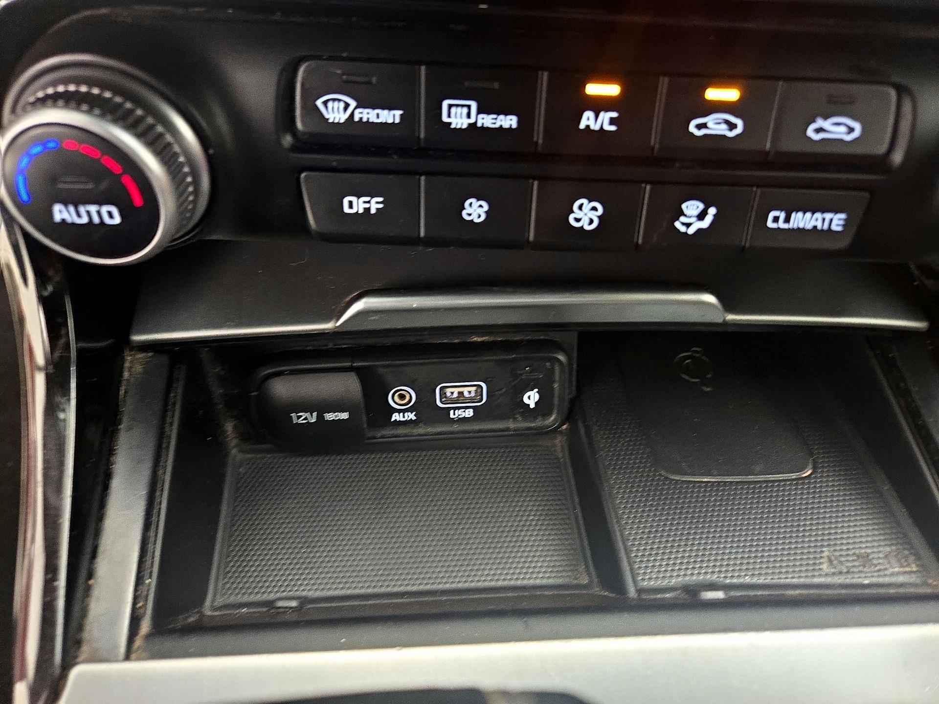 Thumbnail: 2020 Kia Stinger - 18