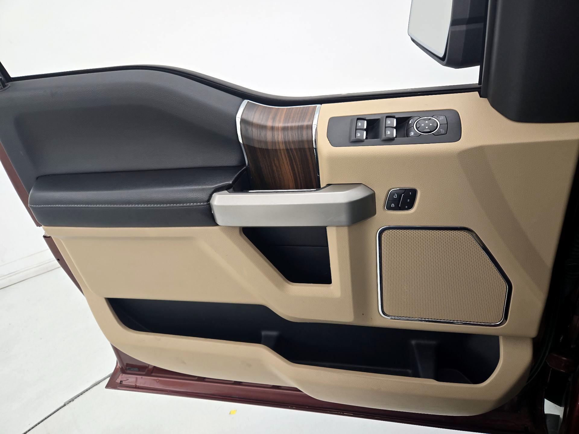 Thumbnail: 2015 Ford F-150 - 12