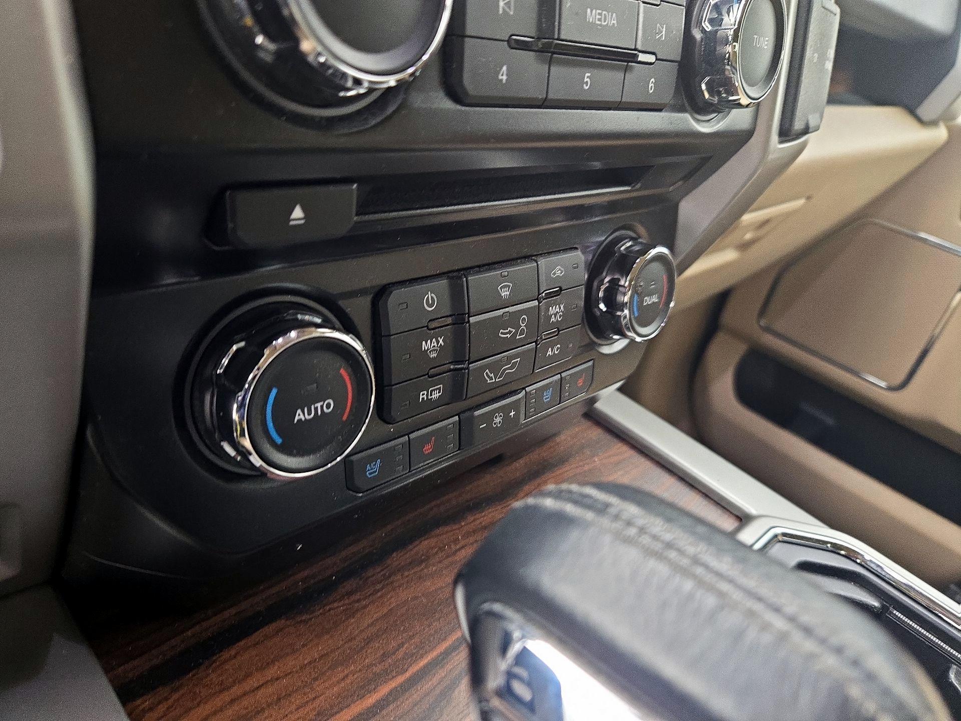 Thumbnail: 2015 Ford F-150 - 16