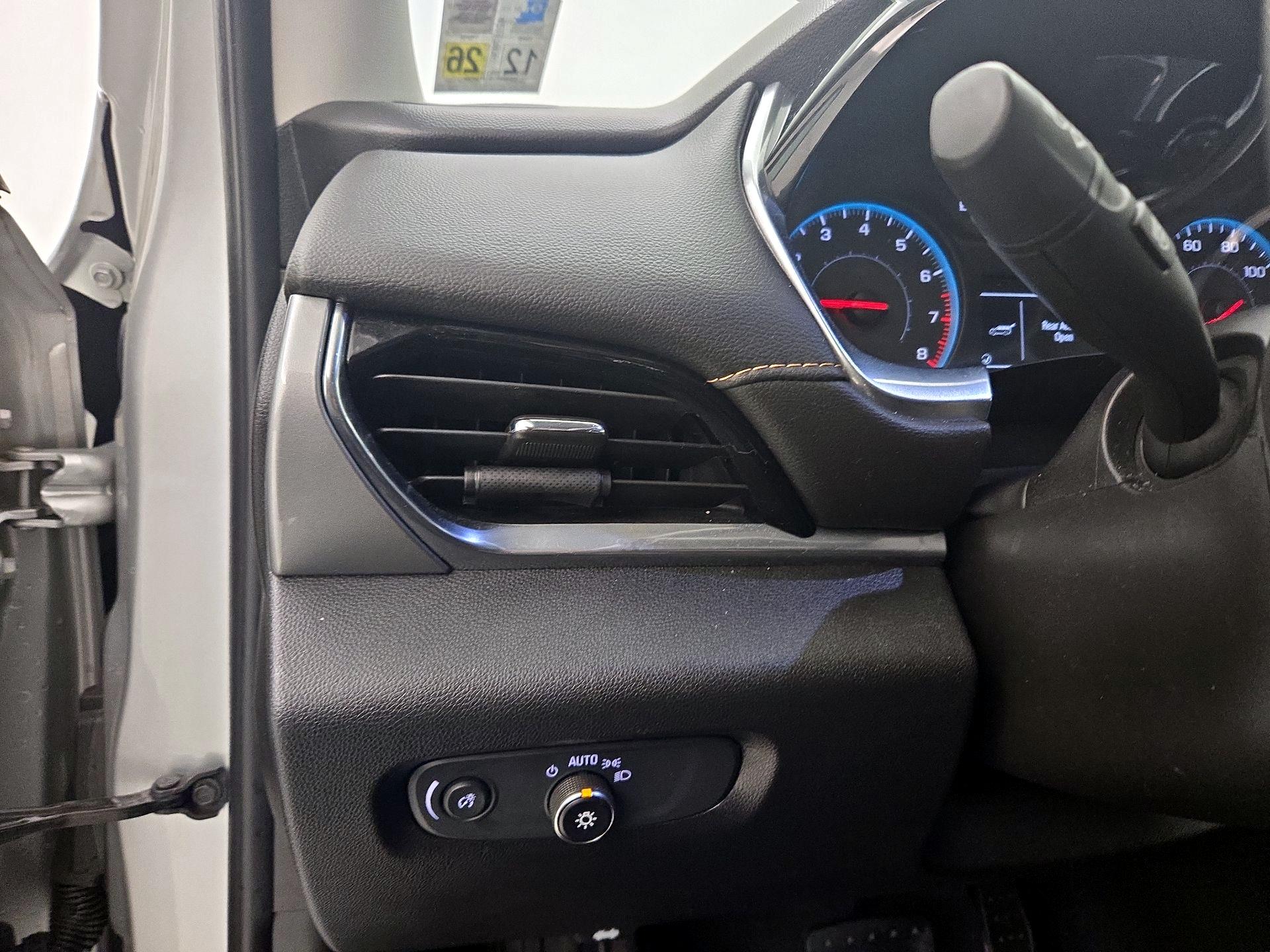 Thumbnail: 2020 Chevrolet Traverse - 13