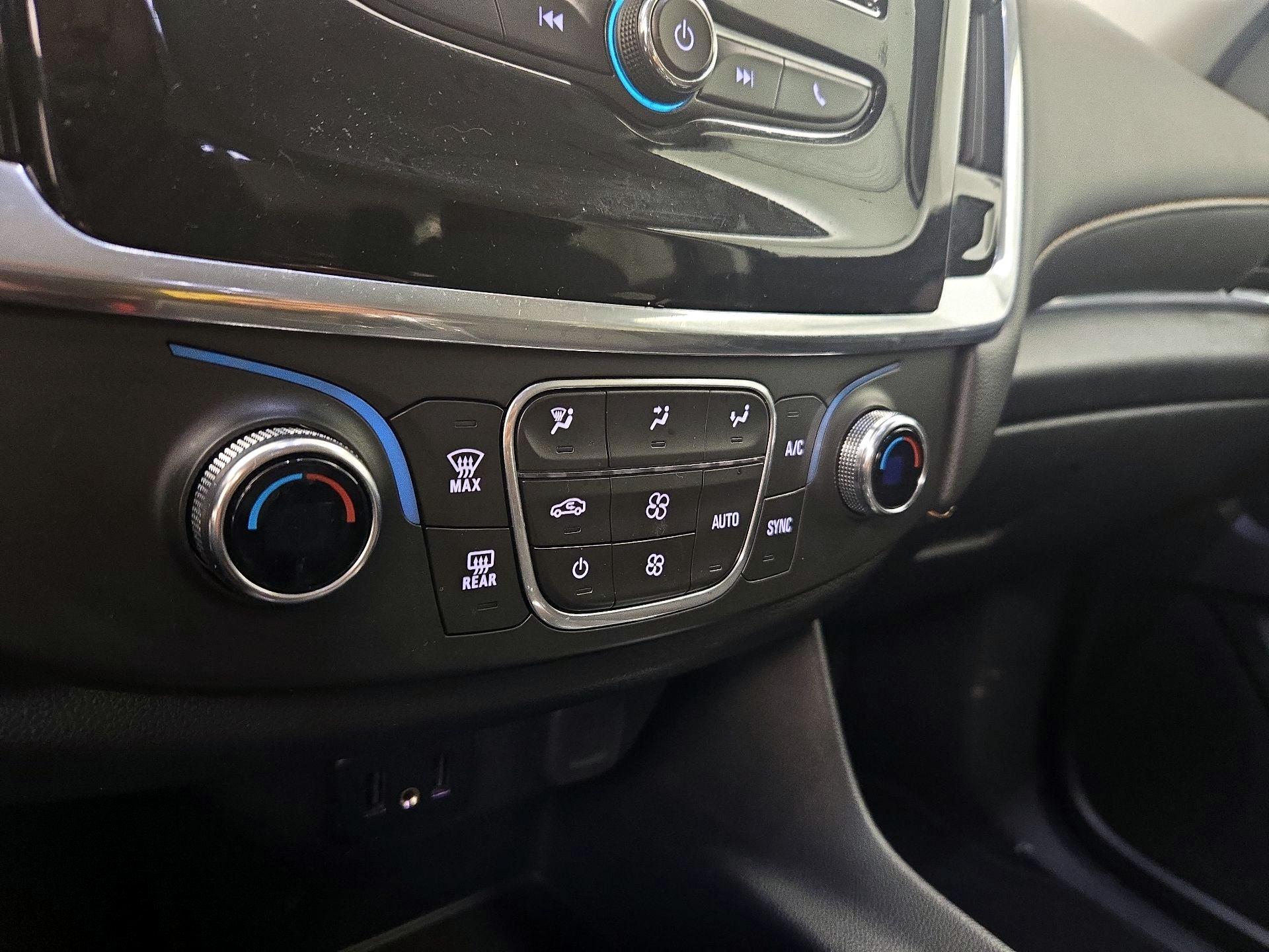 Thumbnail: 2020 Chevrolet Traverse - 16