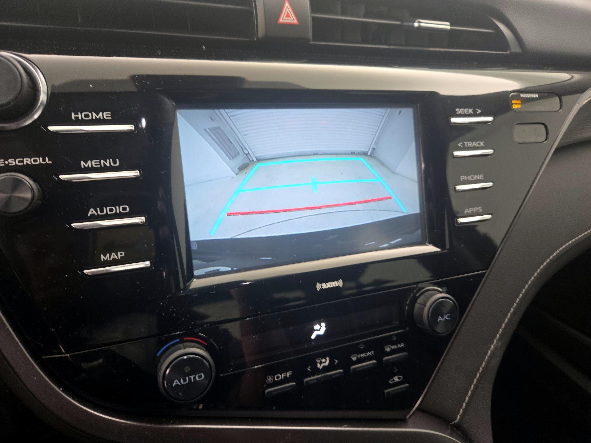 Thumbnail: 2020 Toyota Camry - 14