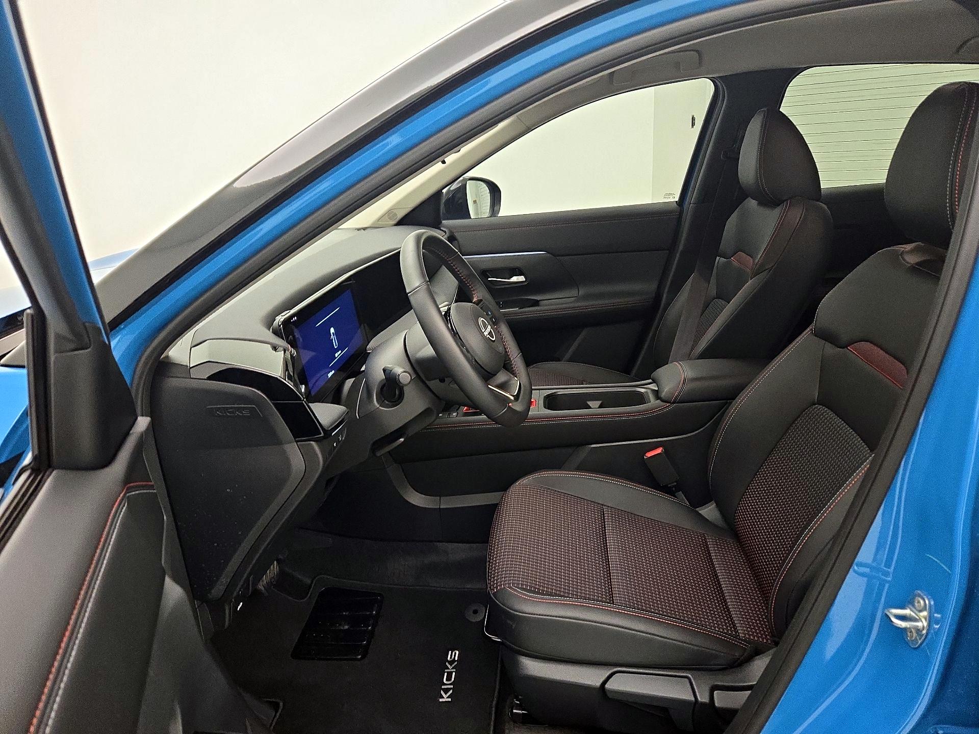 Thumbnail: 2025 Nissan Kicks - 11