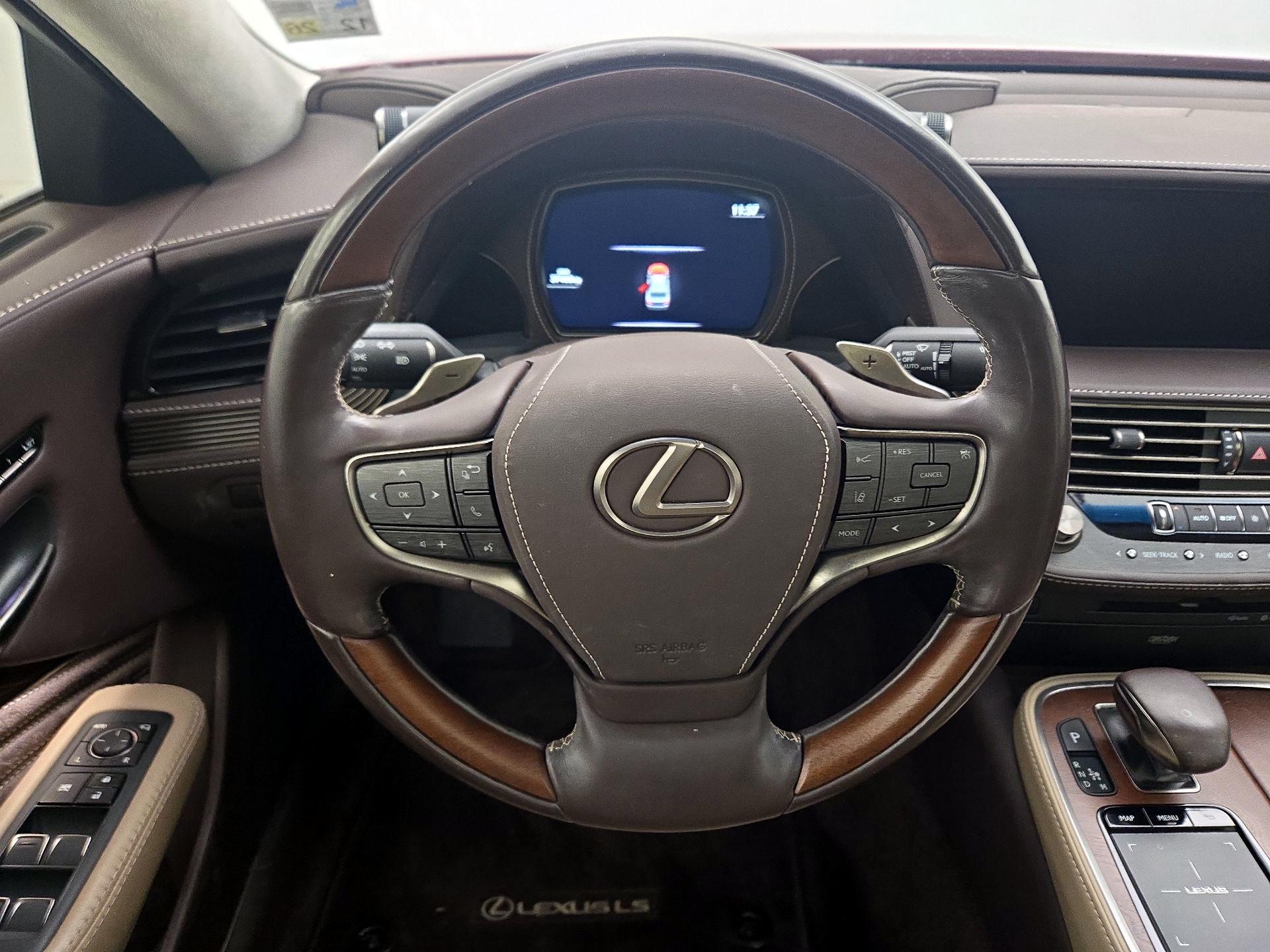 Thumbnail: 2019 Lexus LS - 10