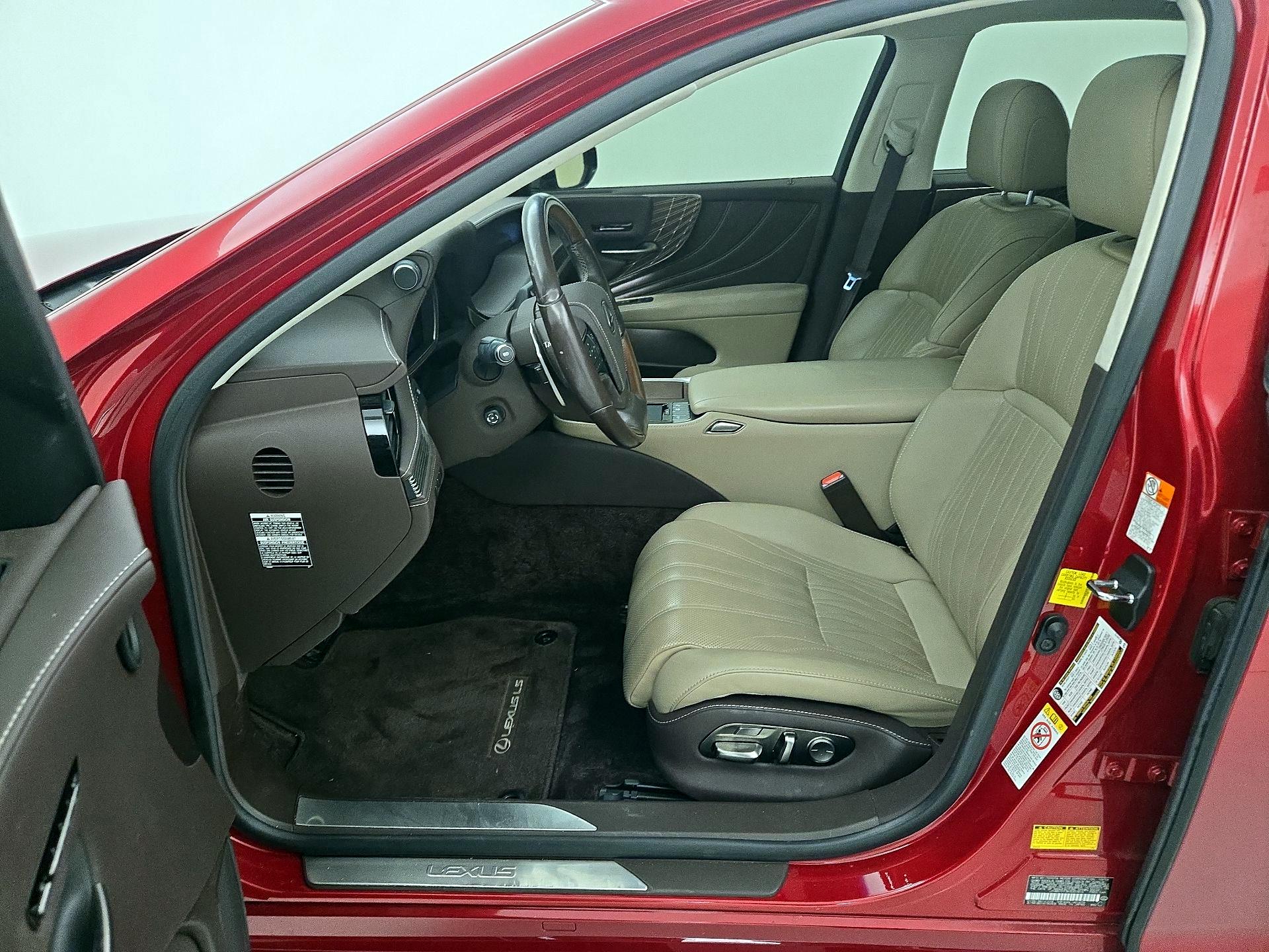 Thumbnail: 2019 Lexus LS - 11