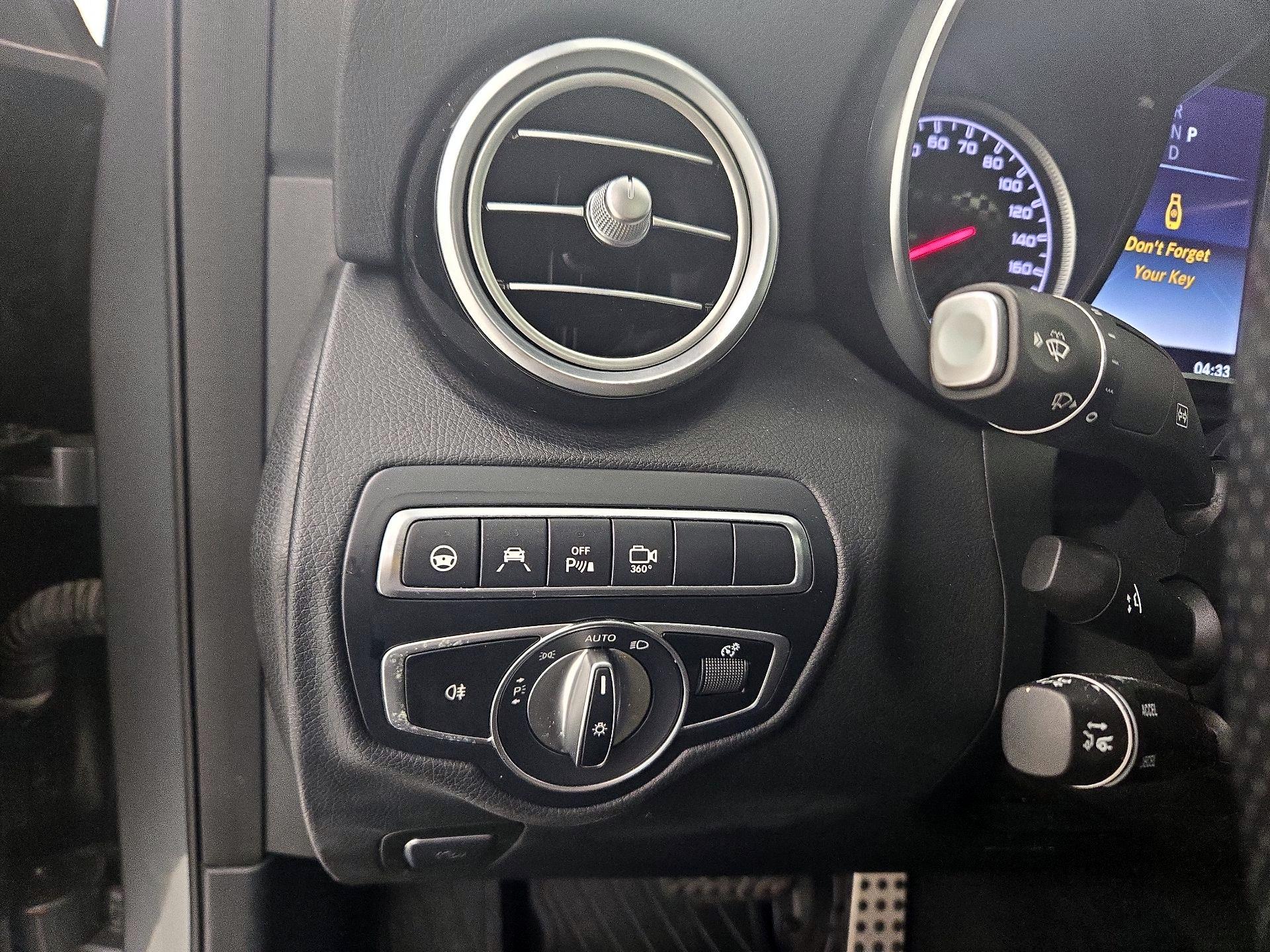 Thumbnail: 2018 Mercedes-Benz GLC - 13