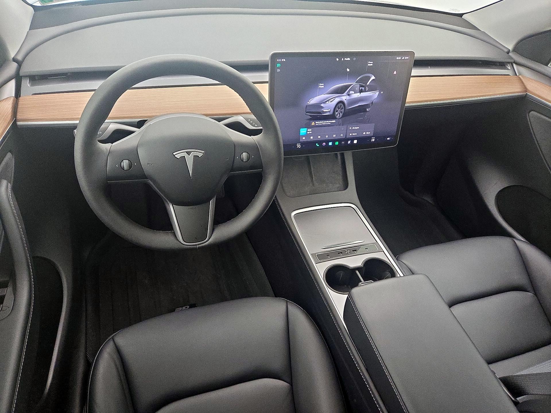 Thumbnail: 2025 Tesla Model Y - 9