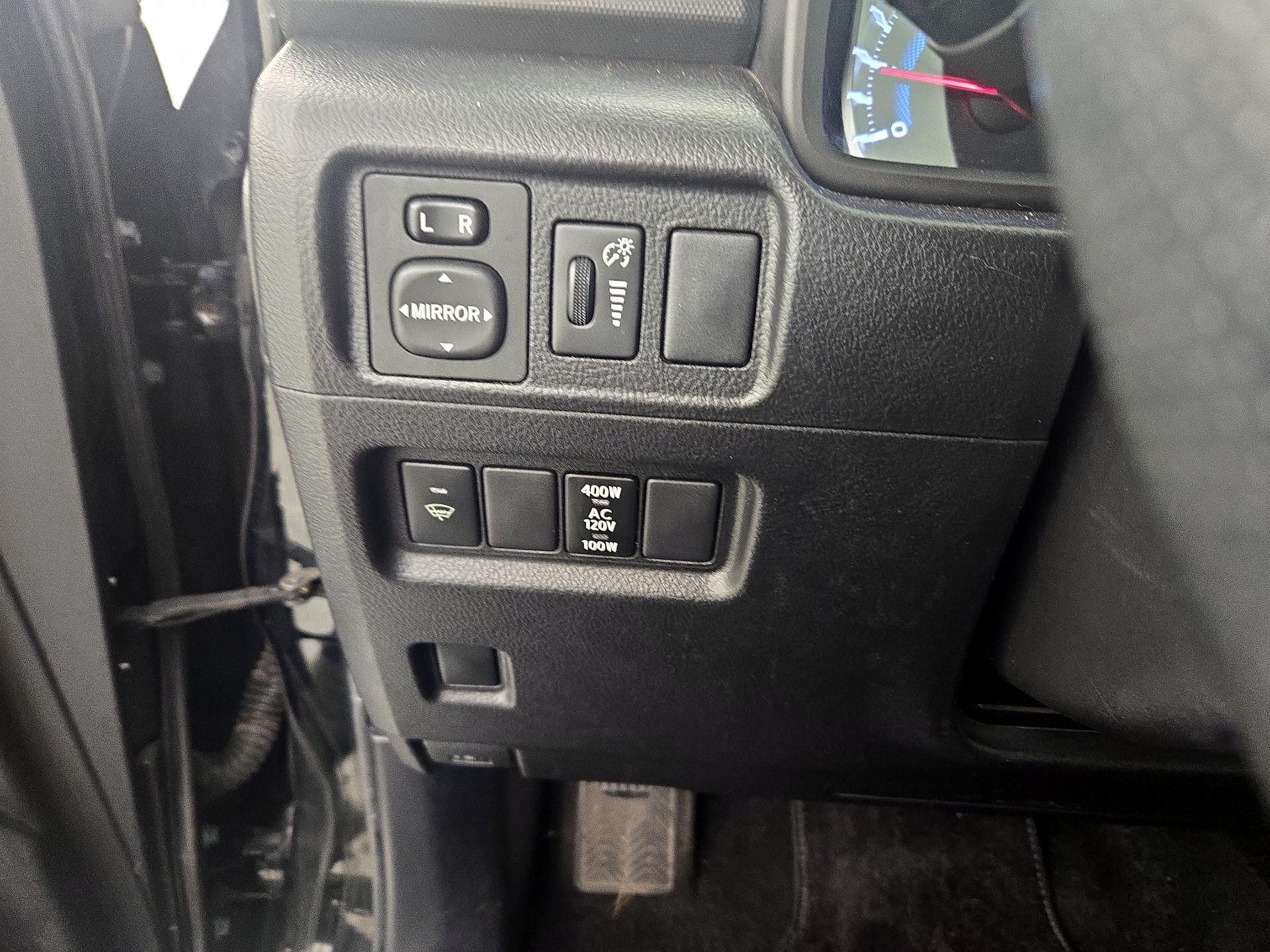 Thumbnail: 2018 Toyota 4Runner - 13