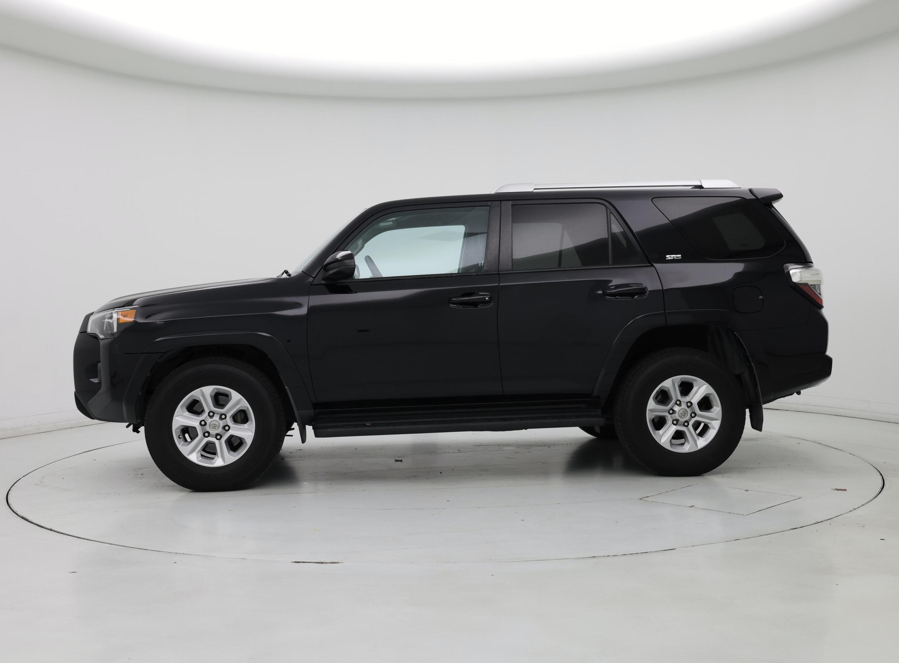 Thumbnail: 2018 Toyota 4Runner - 3