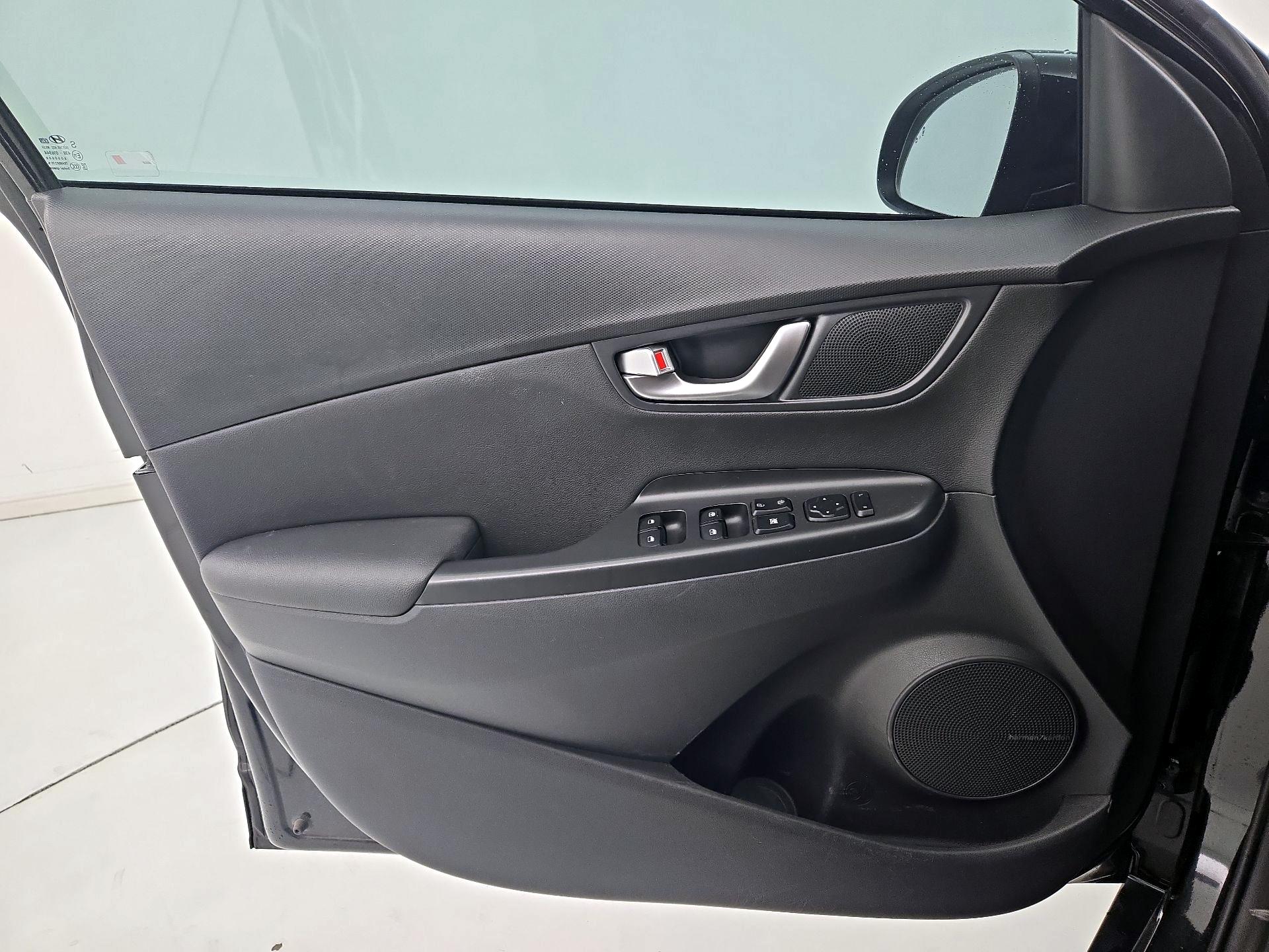 Thumbnail: 2023 Hyundai Kona - 12