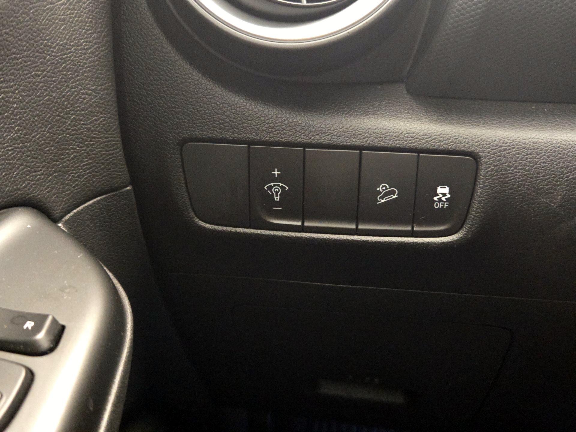 Thumbnail: 2023 Hyundai Kona - 13