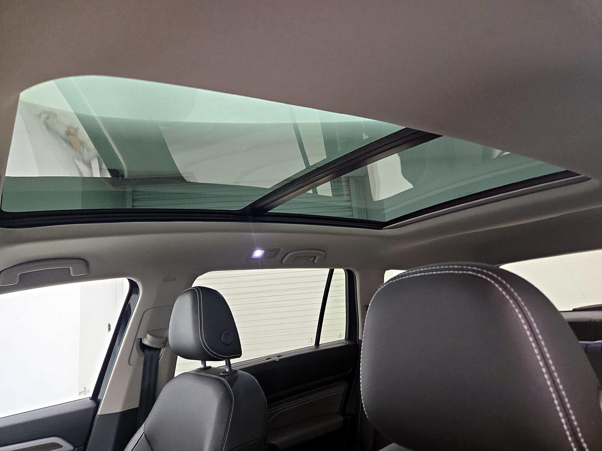 Thumbnail: 2021 Volkswagen Atlas - 20