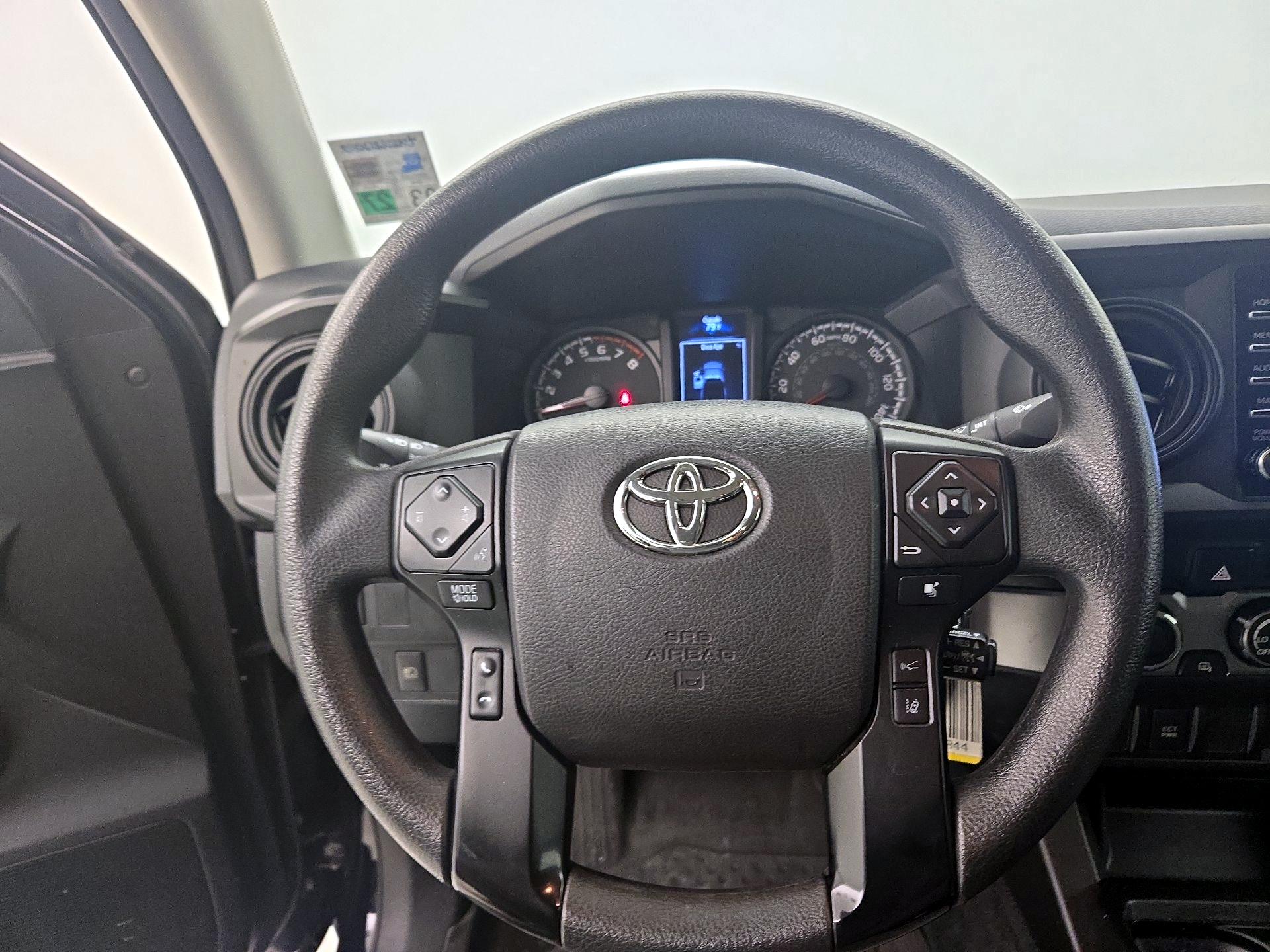 Thumbnail: 2021 Toyota Tacoma - 10