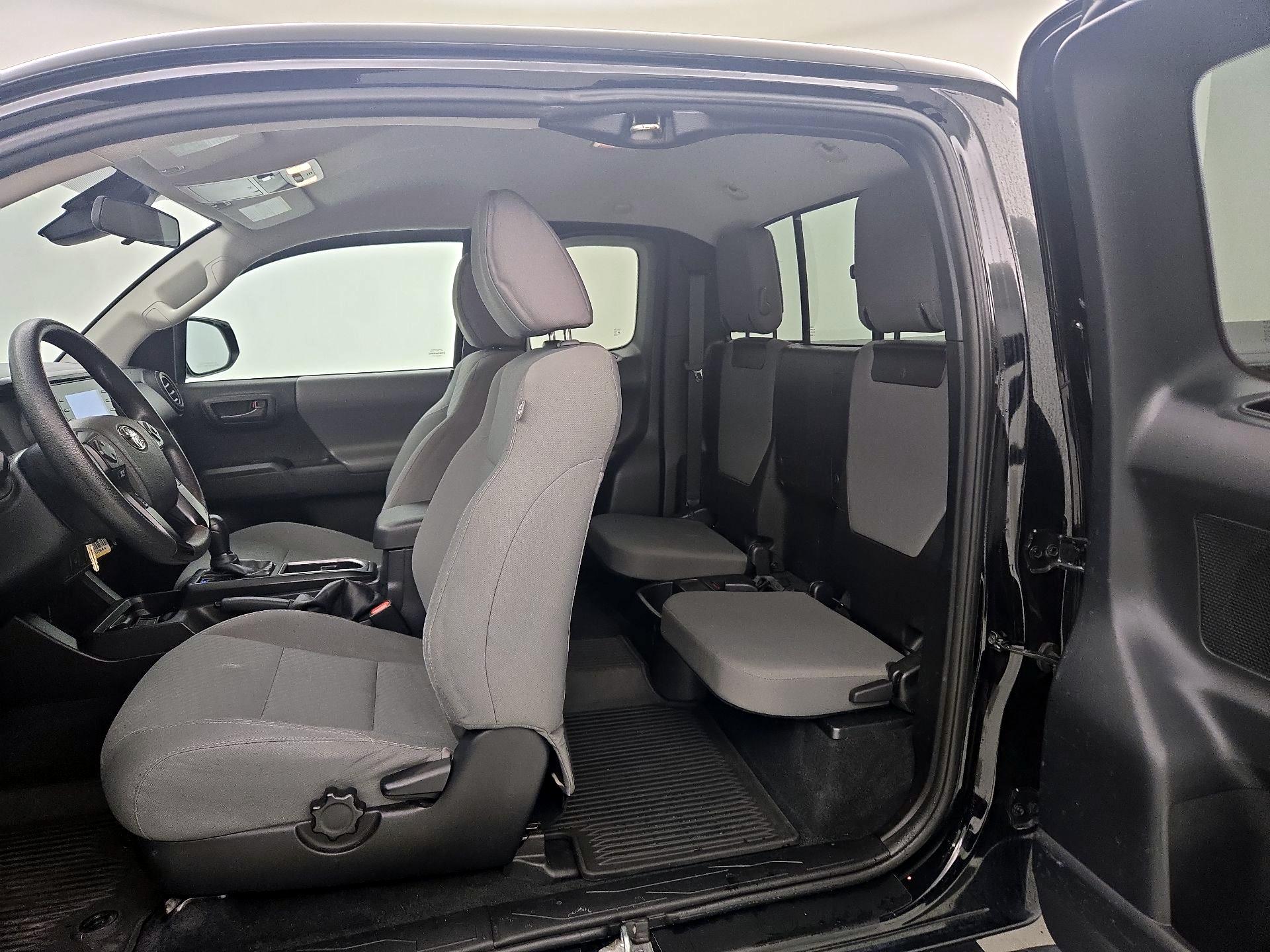 Thumbnail: 2021 Toyota Tacoma - 19