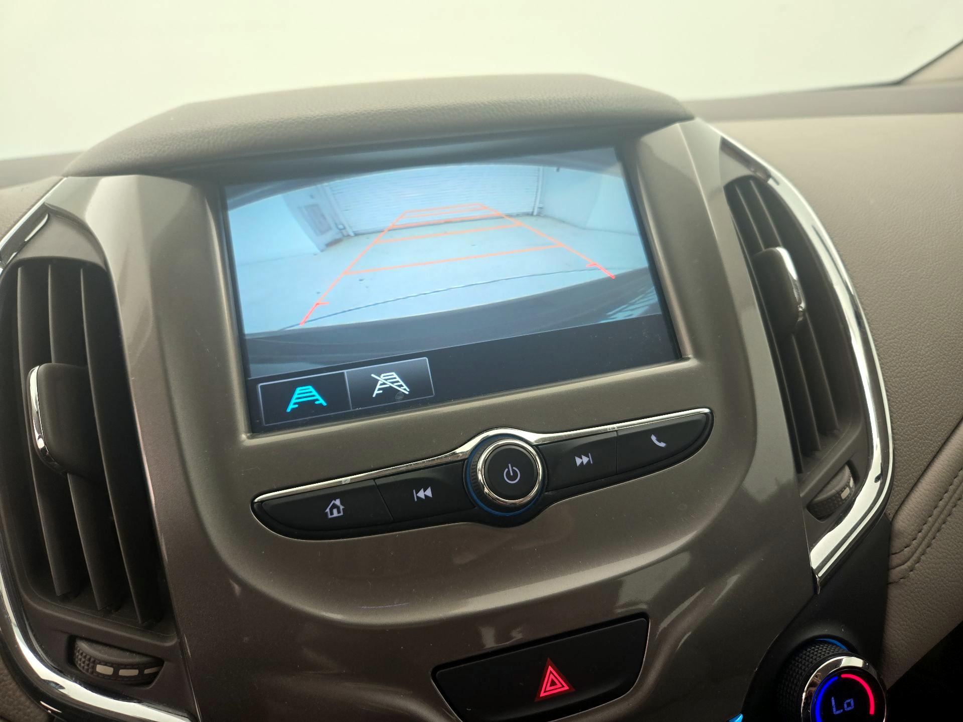 Thumbnail: 2017 Chevrolet Cruze - 14