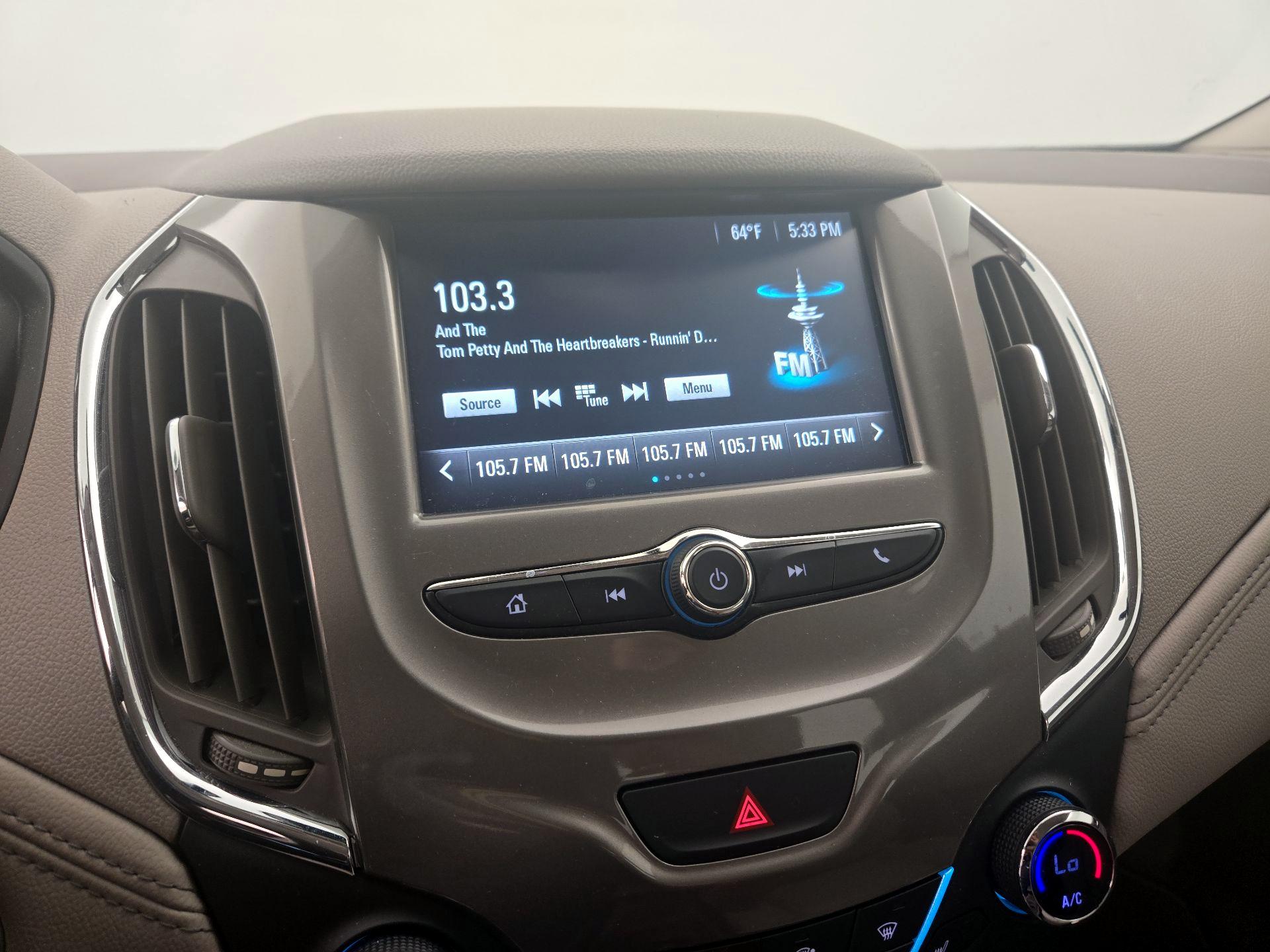 Thumbnail: 2017 Chevrolet Cruze - 15