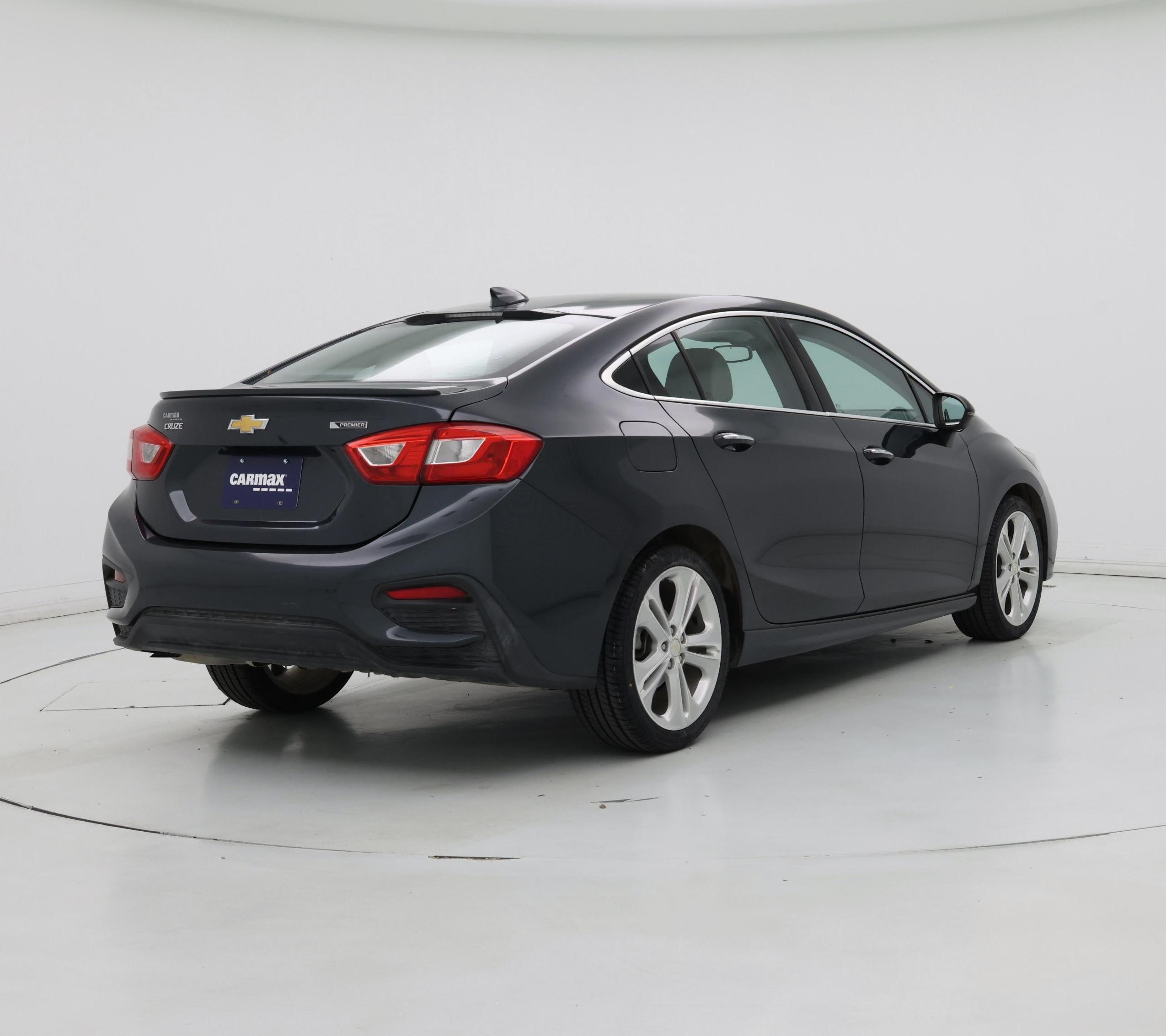 Thumbnail: 2017 Chevrolet Cruze - 8