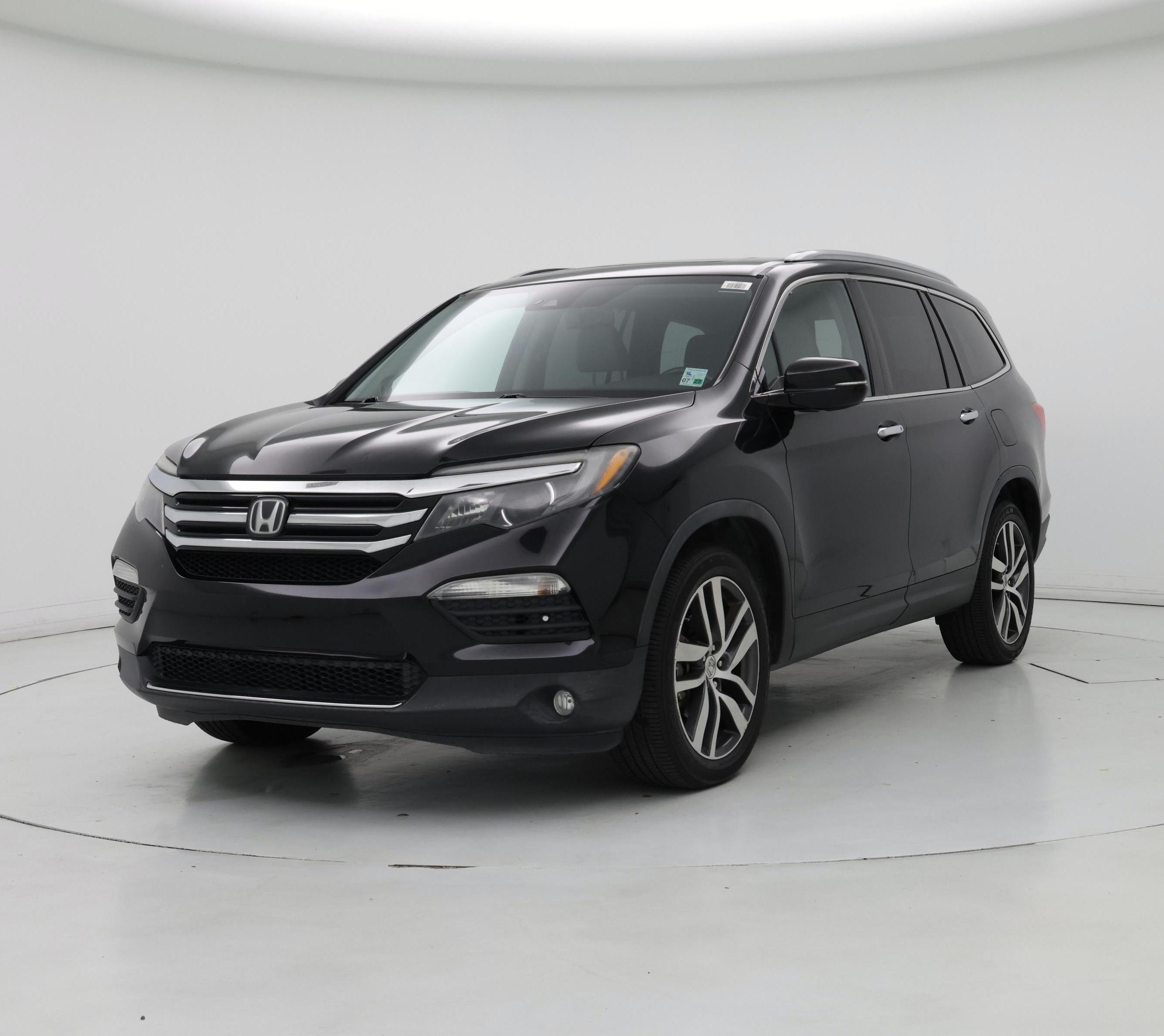Thumbnail: 2016 Honda Pilot - 4