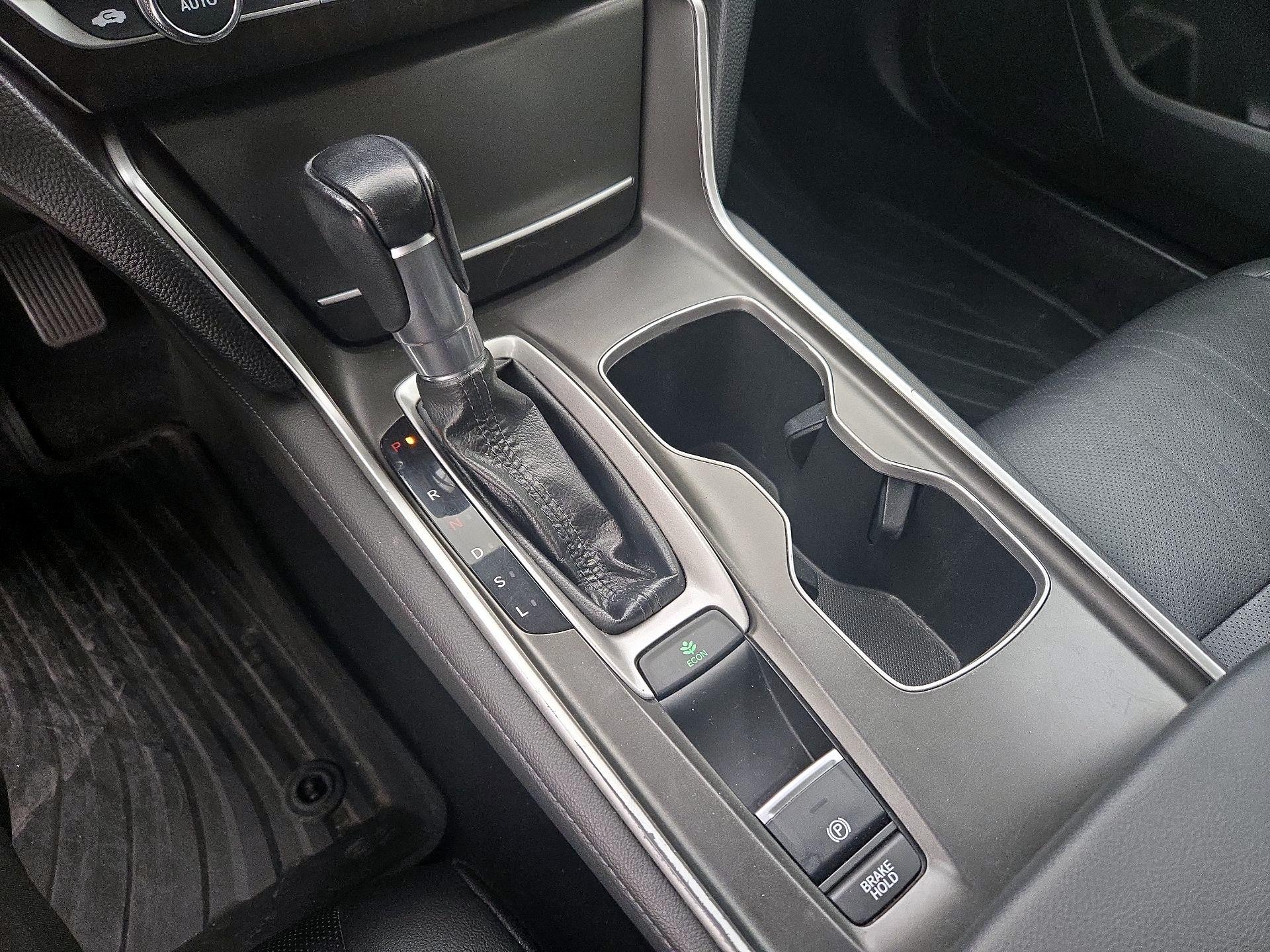 Thumbnail: 2019 Honda Accord - 17