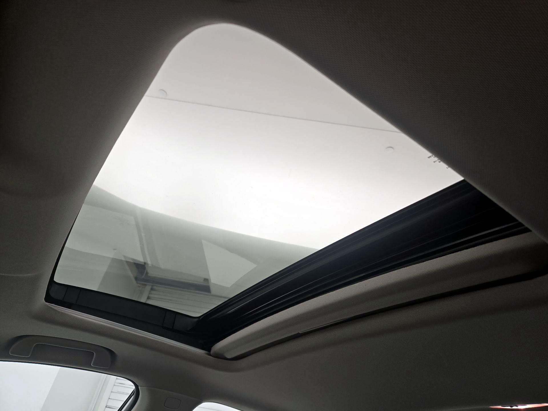 Thumbnail: 2019 Honda Accord - 19