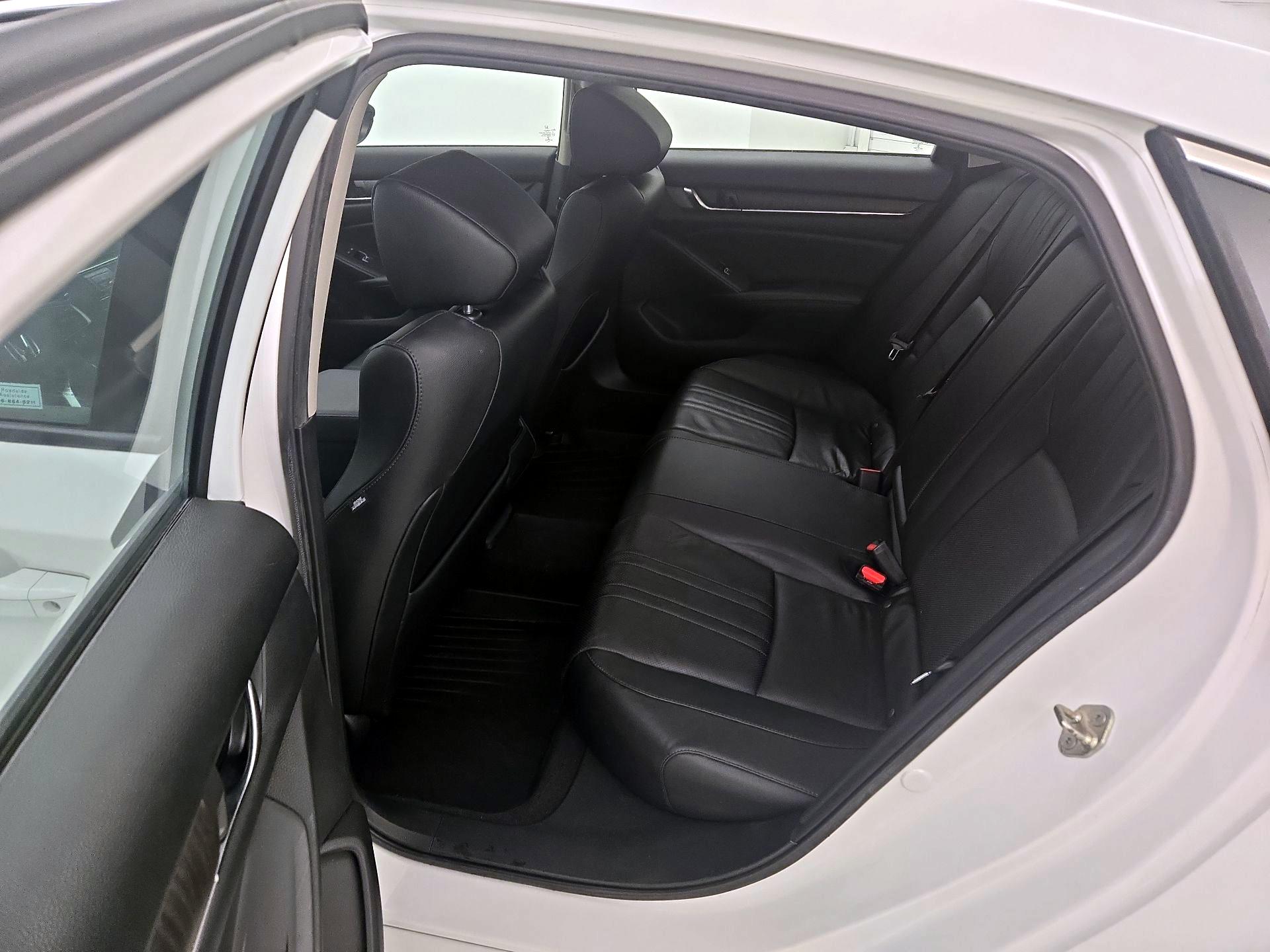 Thumbnail: 2019 Honda Accord - 20