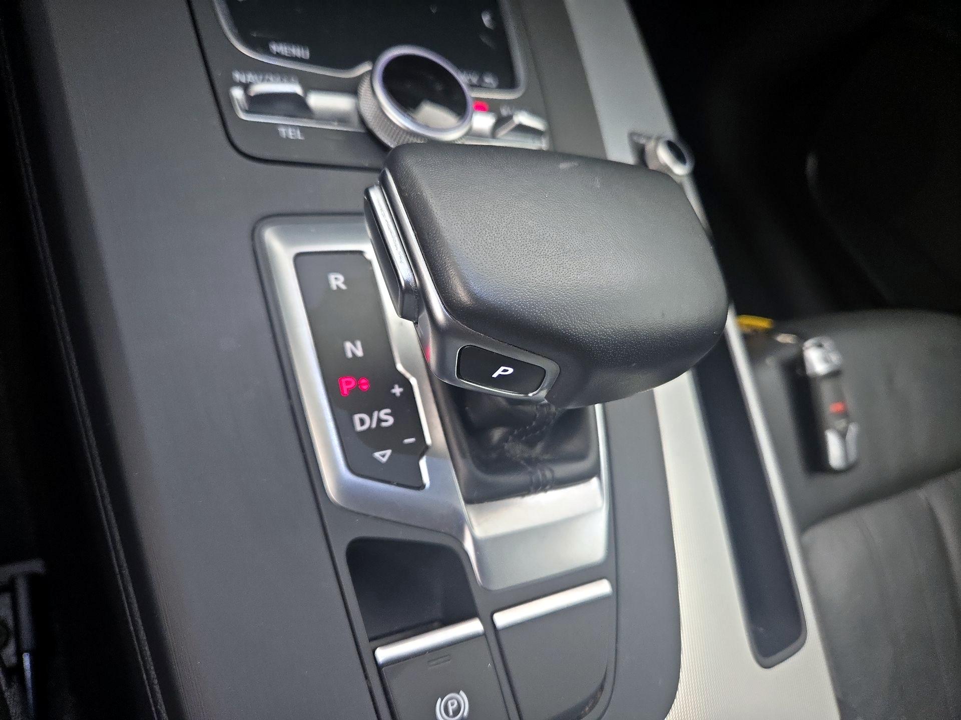 Thumbnail: 2018 Audi Q5 - 18