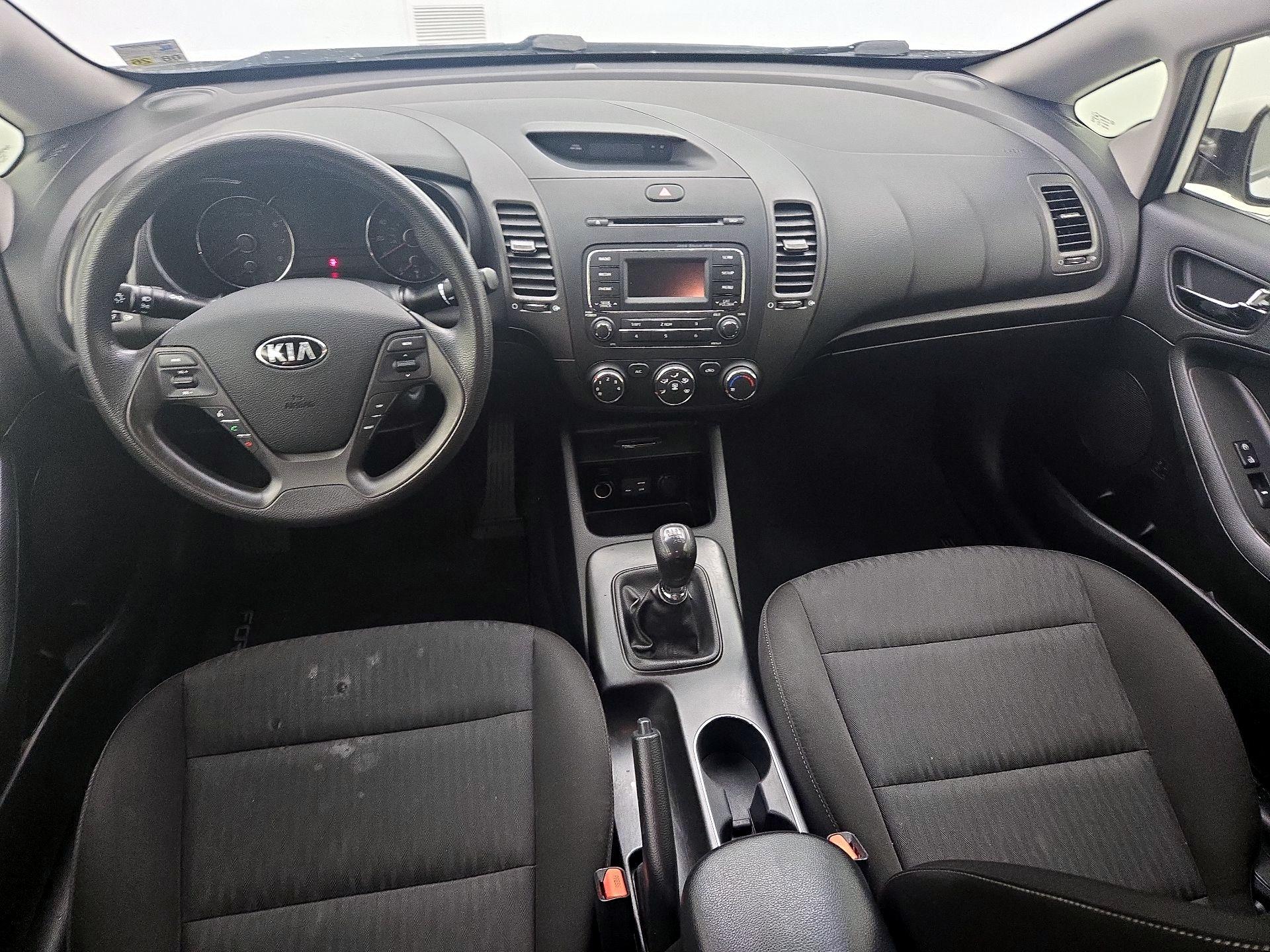 Thumbnail: 2016 Kia Forte - 9