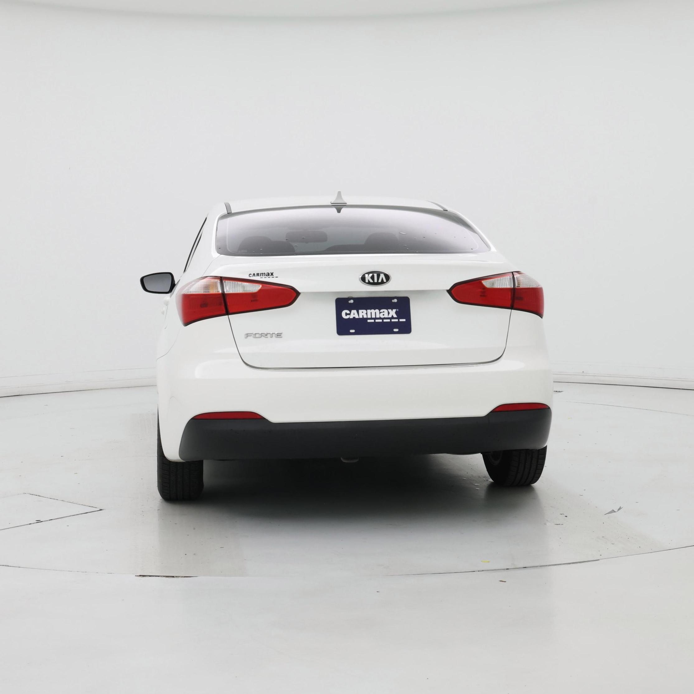 Thumbnail: 2016 Kia Forte - 6