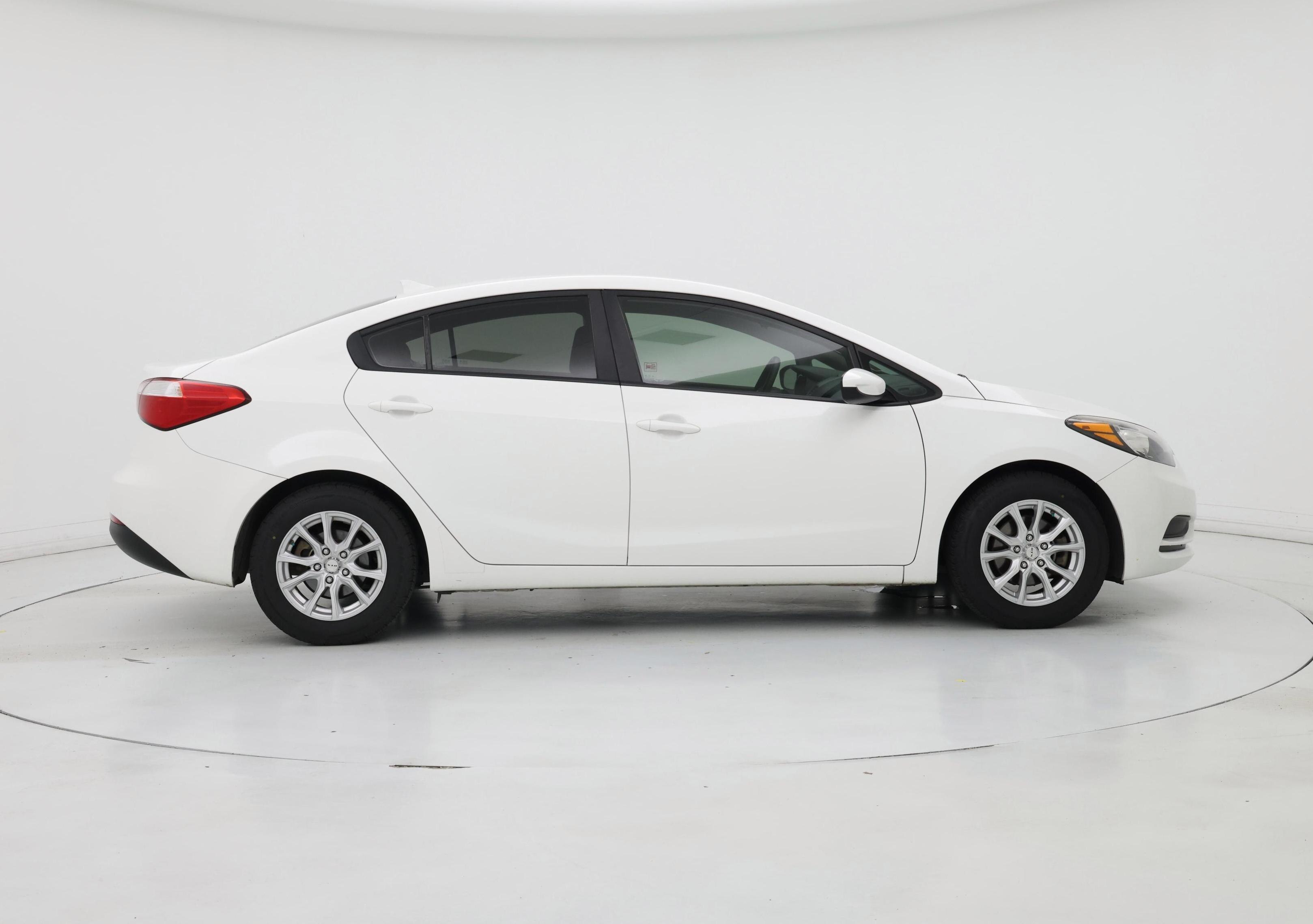 Thumbnail: 2016 Kia Forte - 7