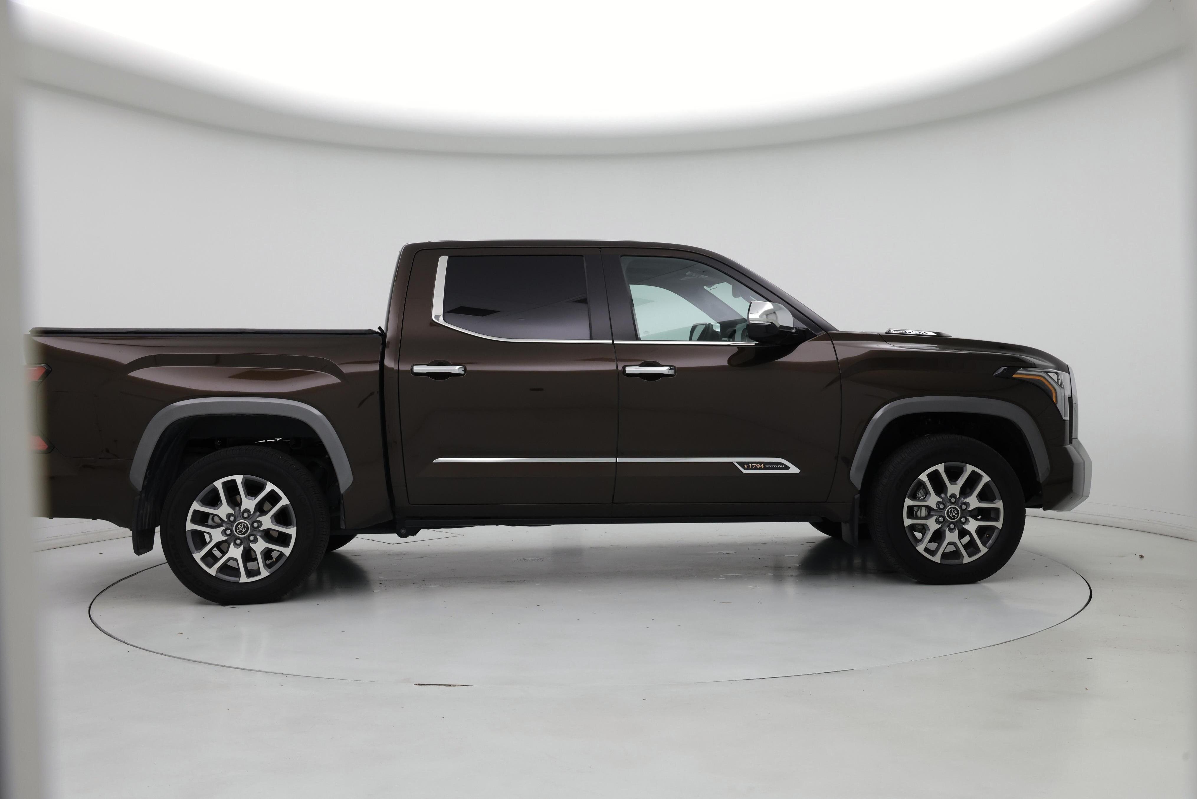 Thumbnail: 2024 Toyota Tundra - 7