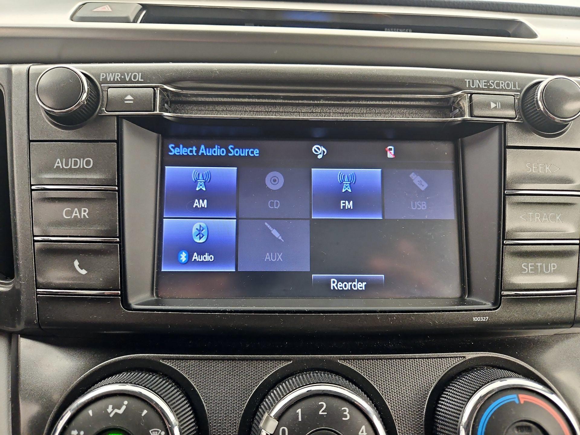 Thumbnail: 2015 Toyota RAV4 - 15