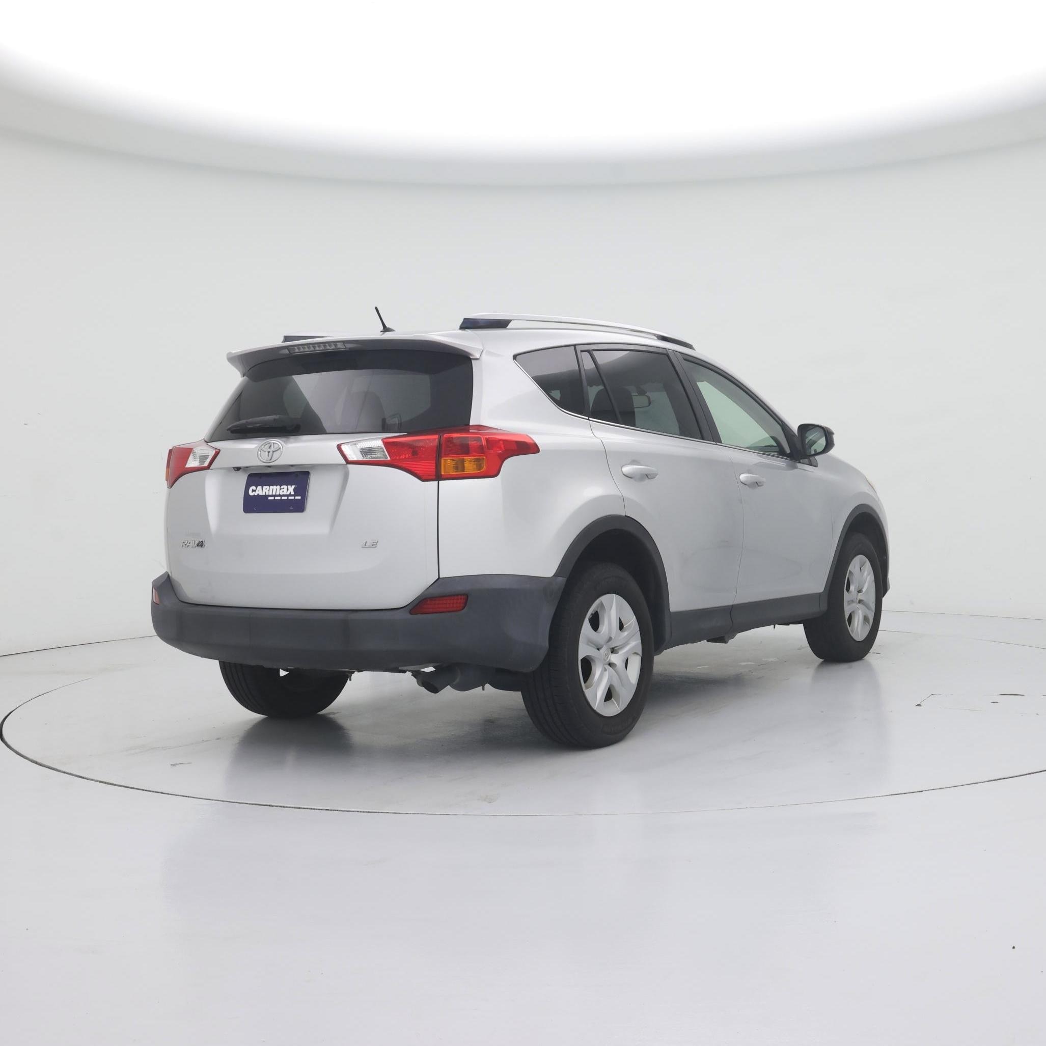 Thumbnail: 2015 Toyota RAV4 - 8