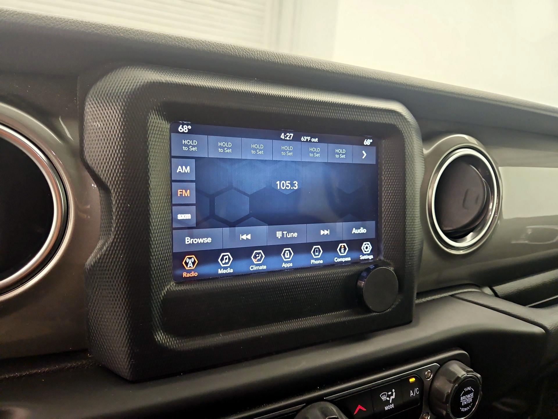 Thumbnail: 2020 Jeep Wrangler - 15