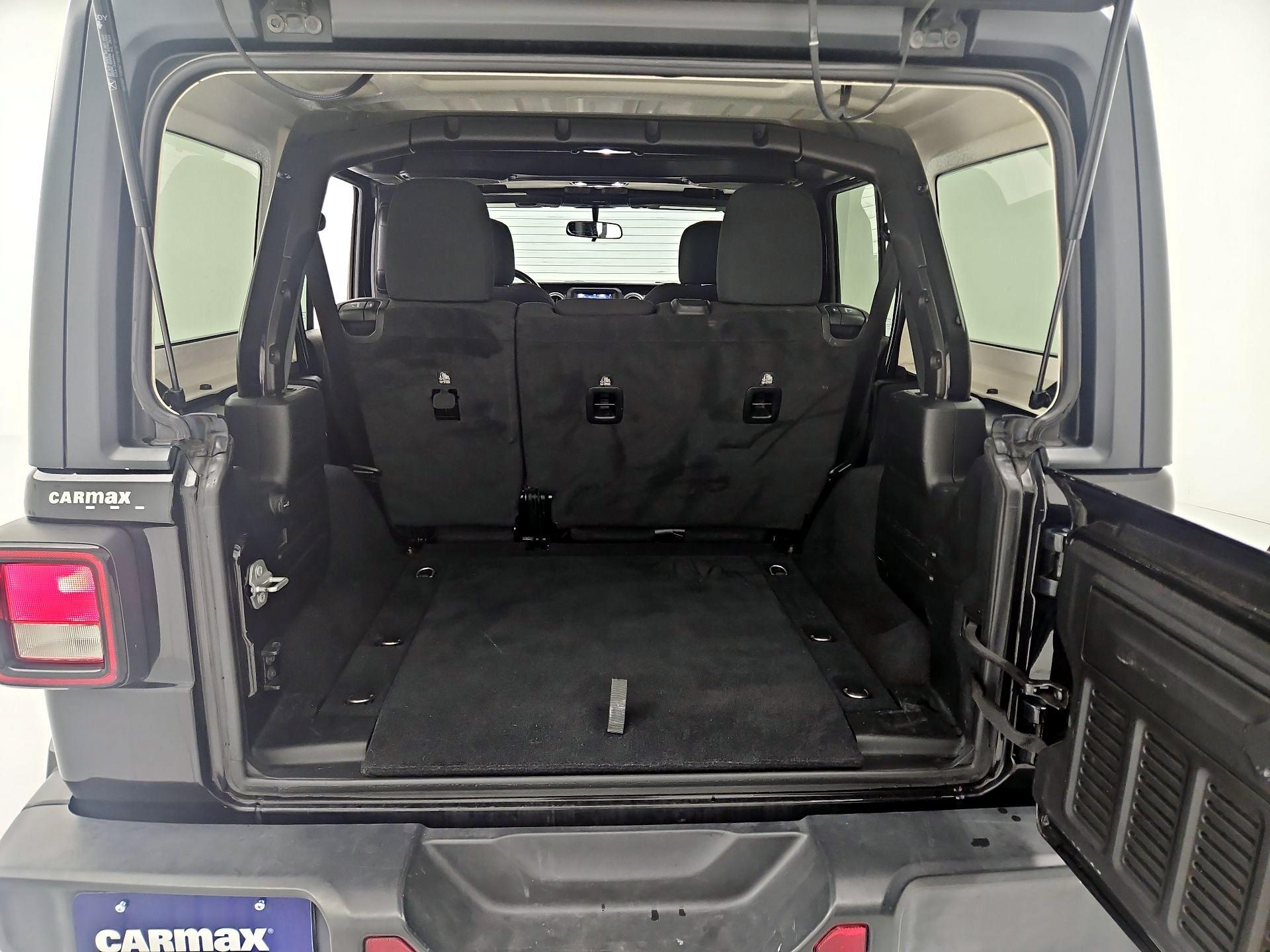 Thumbnail: 2020 Jeep Wrangler - 20