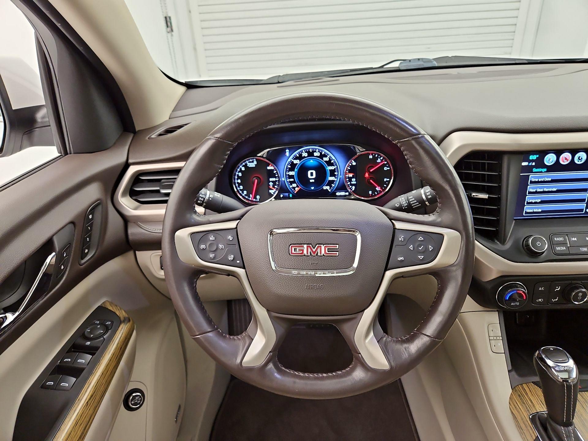 Thumbnail: 2019 GMC Acadia - 10