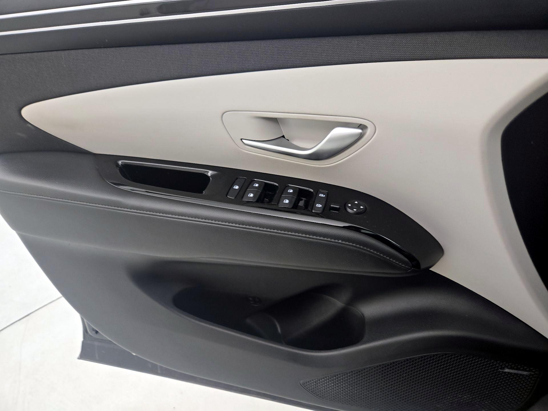 Thumbnail: 2022 Hyundai Tucson - 12