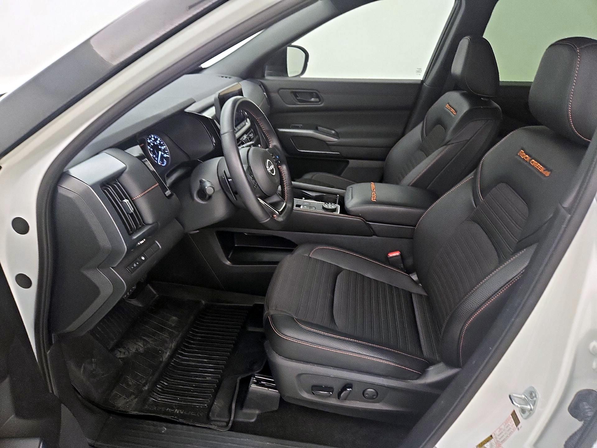 Thumbnail: 2024 Nissan Pathfinder - 11