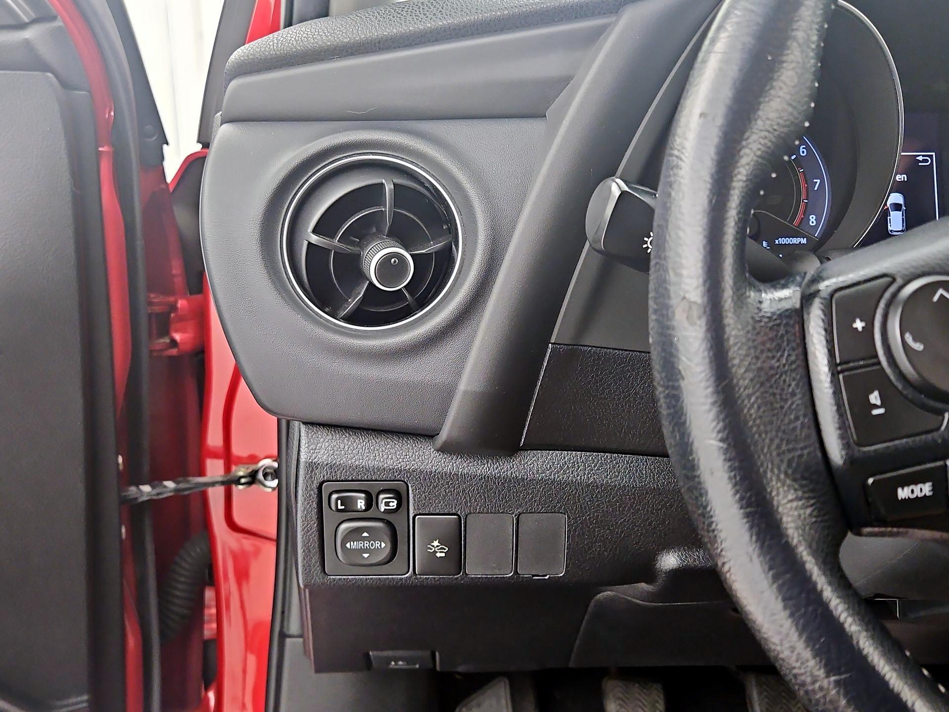 Thumbnail: 2017 Toyota Corolla iM - 13